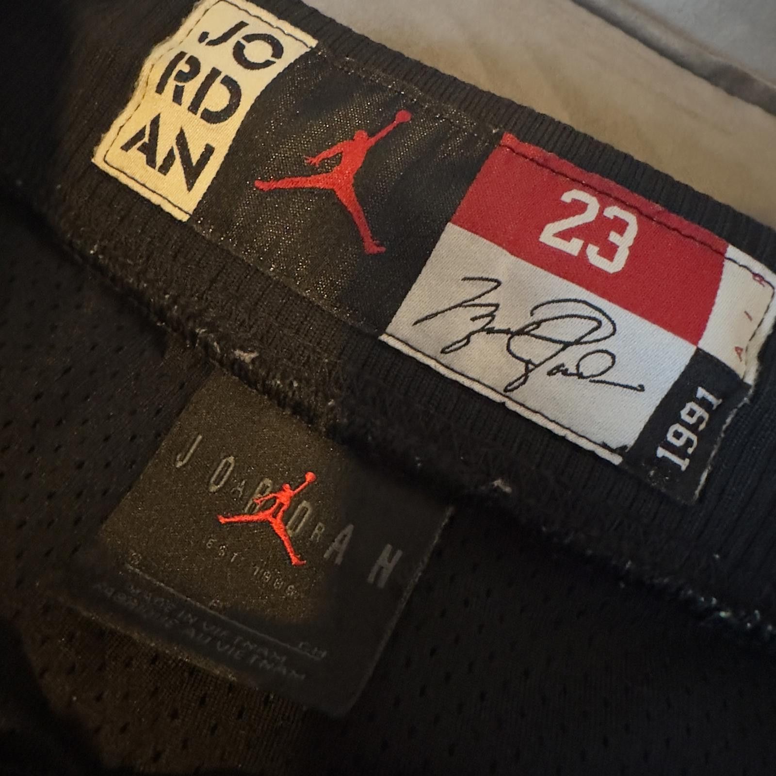 Designer Jordan - What The Ny to LA- Diamond Black Shorts w/Patches Size US 30 / EU 46 - 3 Thumbnail
