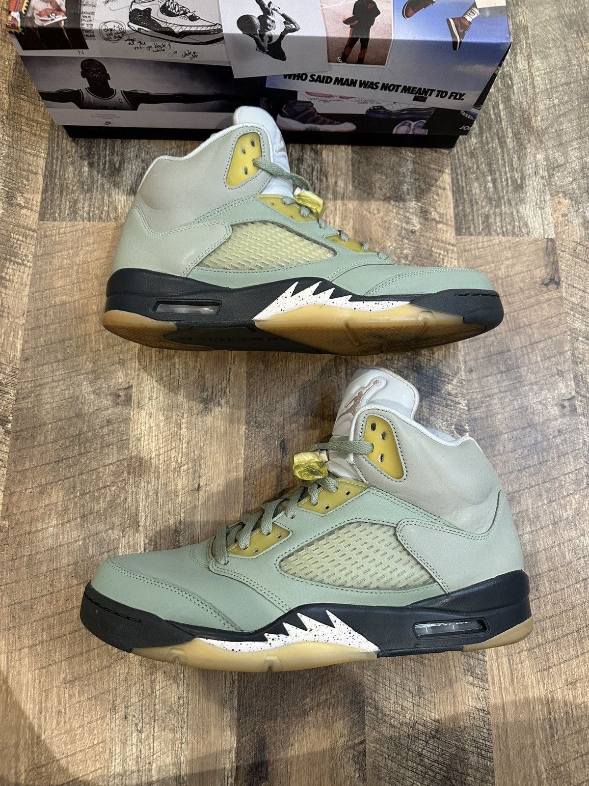 Jordan Brand WORN TWICE Nike Air Jordan 5 Retro Jade Horizon OG All CLEAN Size US 12 / EU 45 - 4 Thumbnail