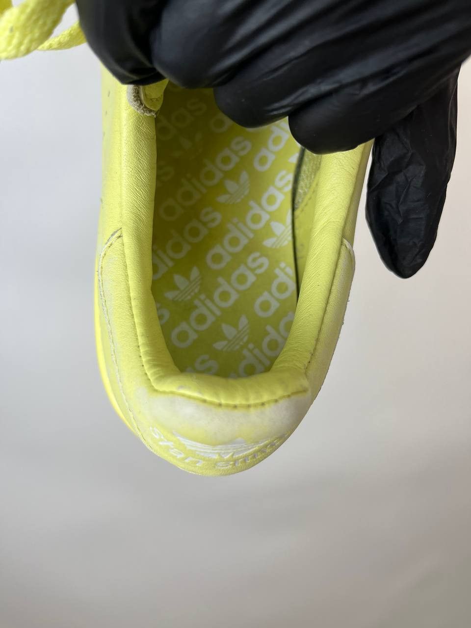 Adidas Adidas Stan Smith x Raf Simons Blush Yellow Size 39 Size US 6 / EU 39 - 5 Thumbnail