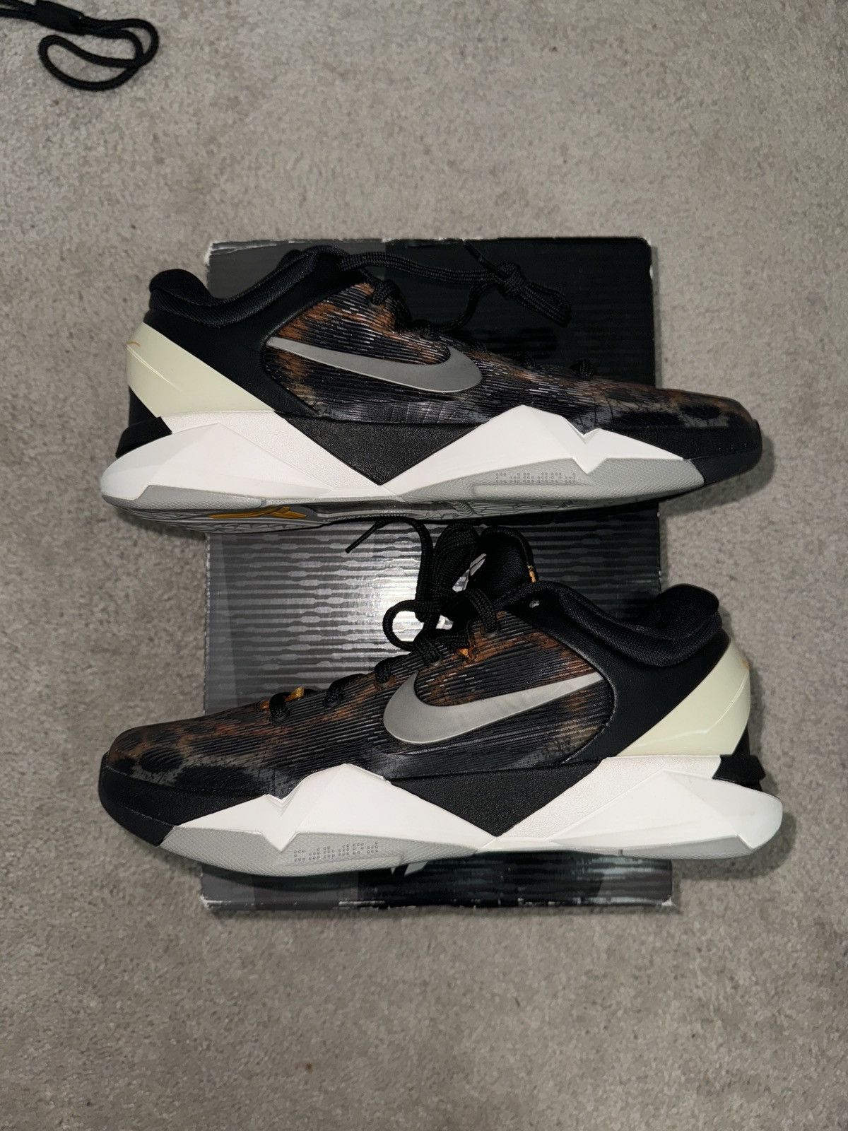 Nike Nike Kobe 7 system cheetah Size US 9 / EU 42 - 4 Thumbnail