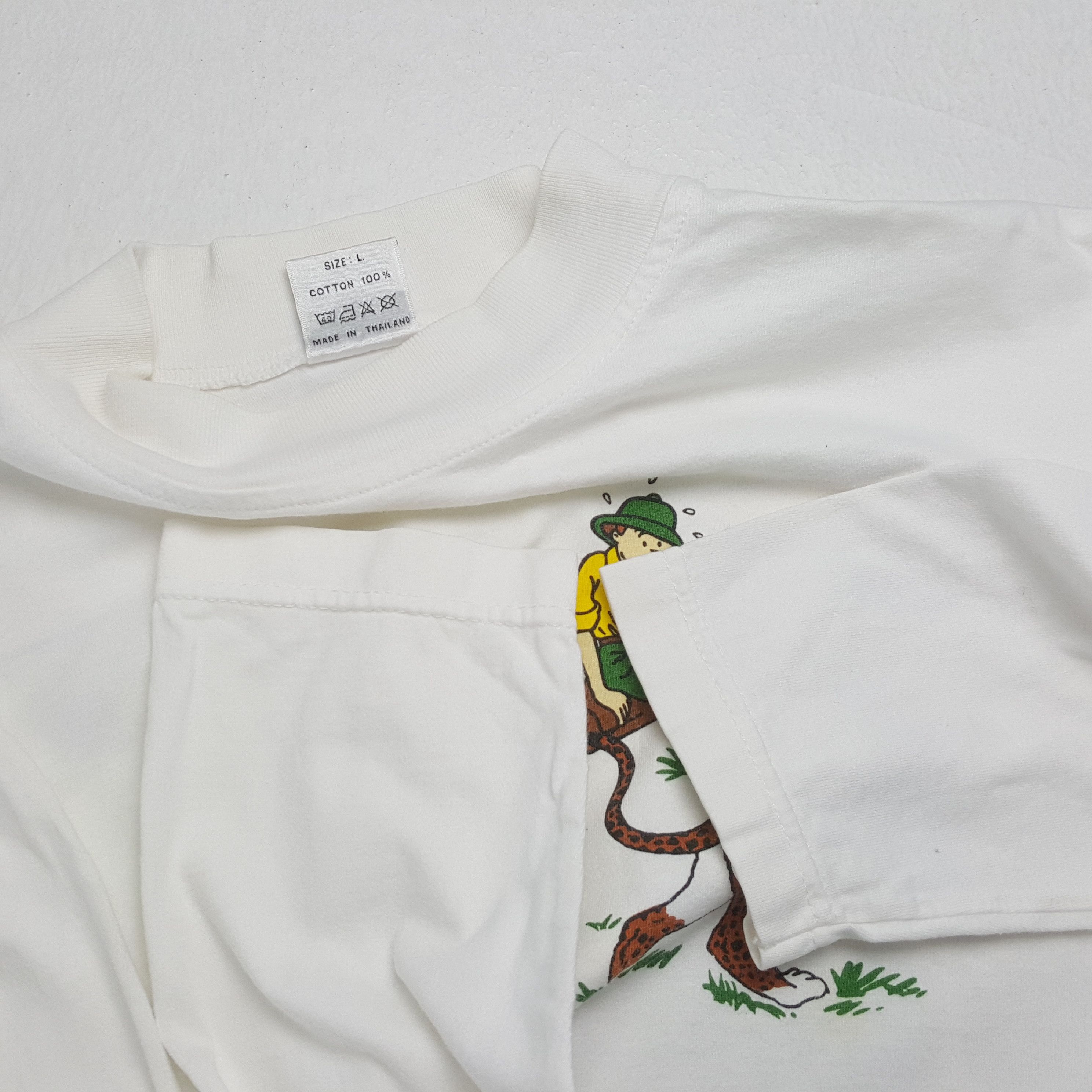 Vintage TINTIN IN THE CONGO Long Sleeve Tshirt Size US L / EU 52-54 / 3 - 9 Thumbnail