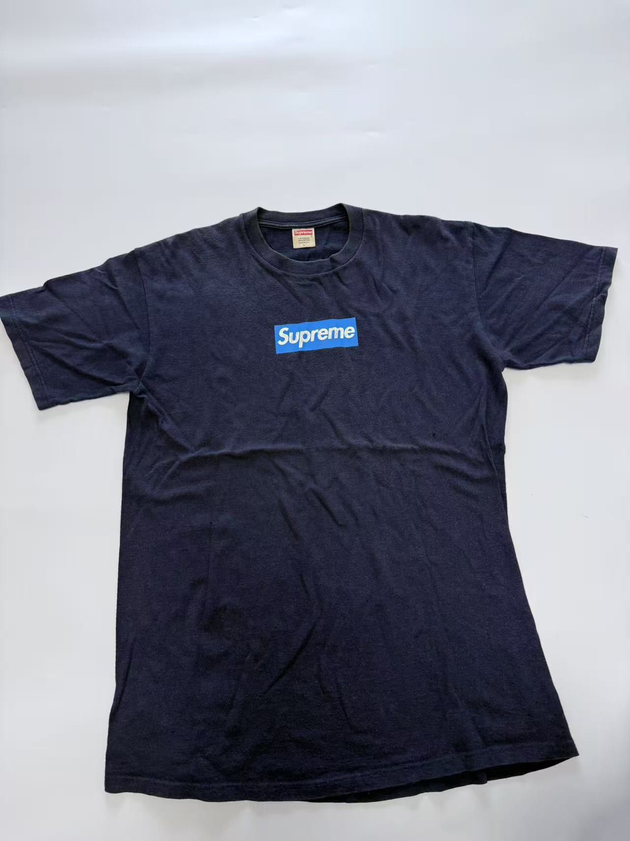 Supreme Supreme 2006 ice blue on navy box logo tee T-shirt | Grailed