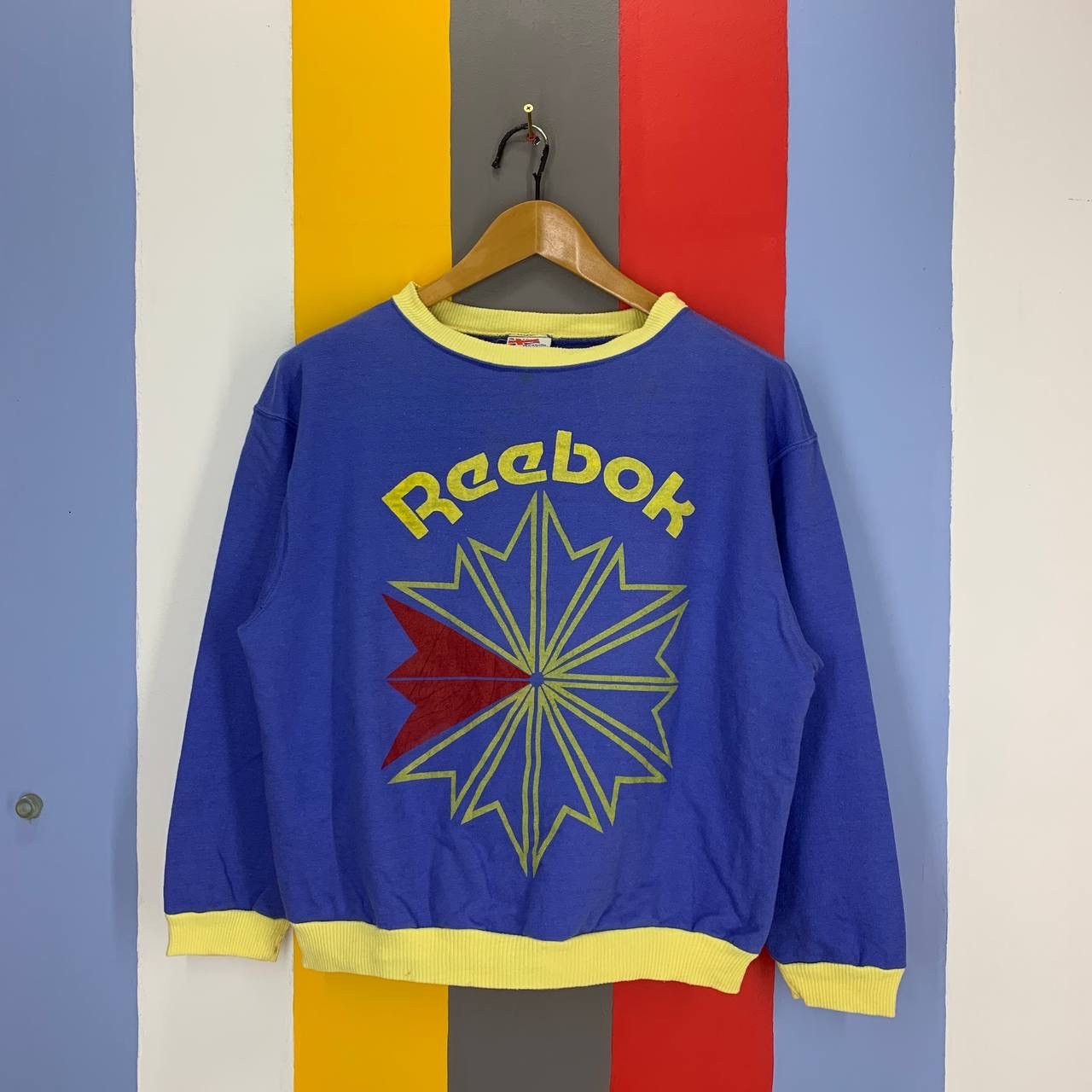 Reebok 90s Vintage REEBOK Rare Design Sweatshirt #2405-13x Size US M / EU 48-50 / 2 - 1 Thumbnail