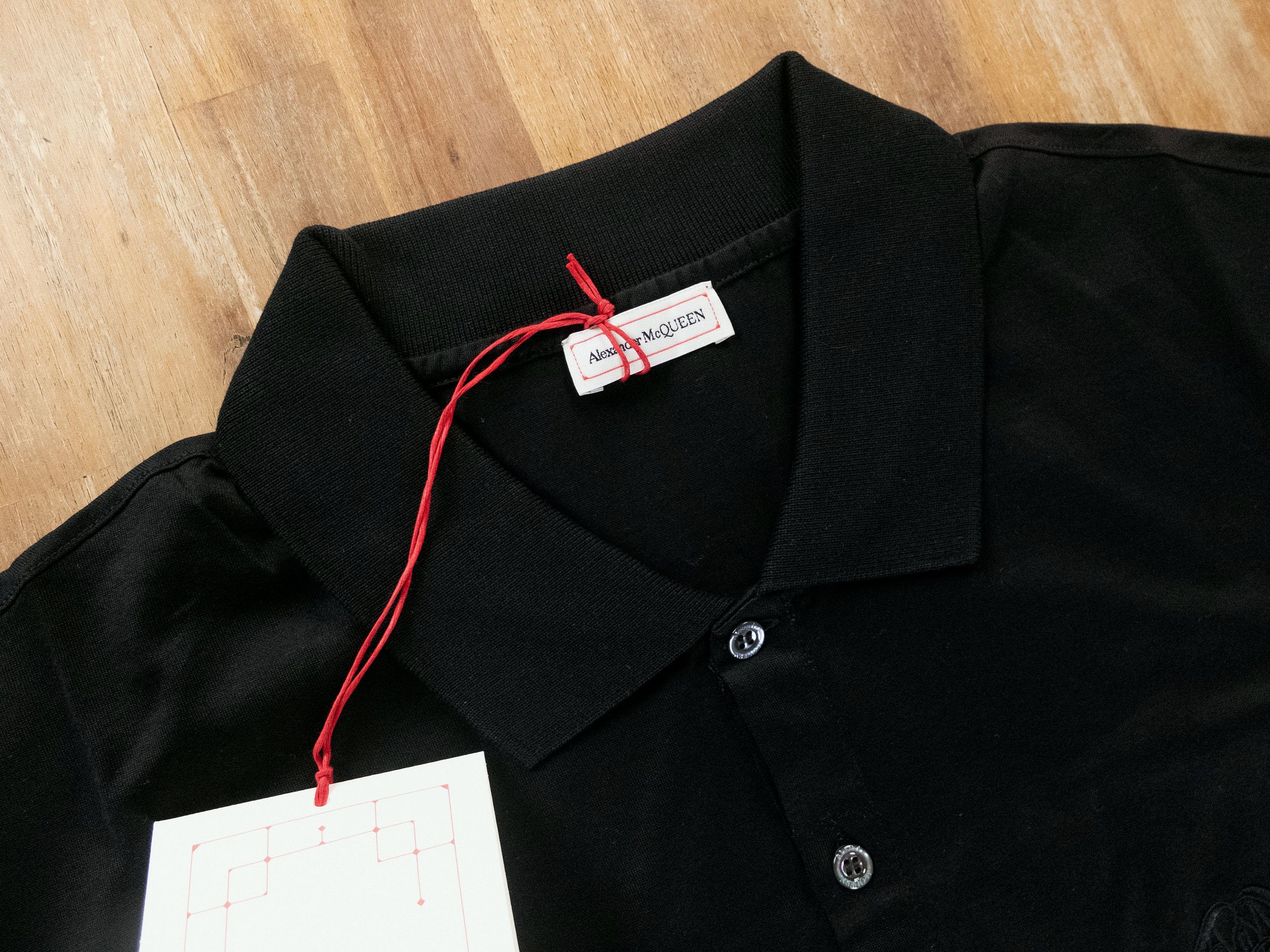 Alexander McQueen ALEXANDER MCQUEEN Seal black logo embroidered polo shirt q Size US M / EU 48-50 / 2 - 5 Thumbnail