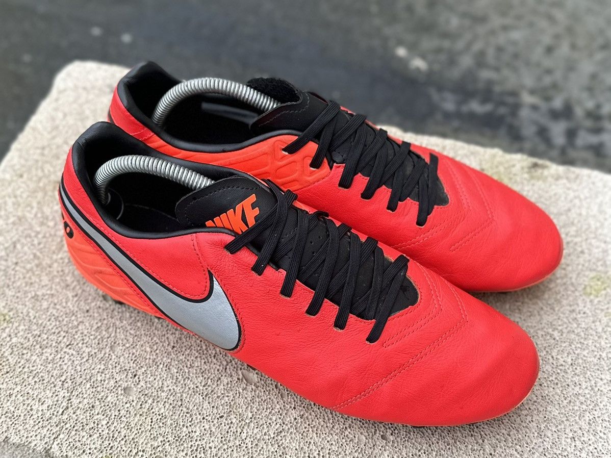 Nike 2015 NIKE TIEMPO MYSTIC V FG SOCCER BOOTS CLEATS US 10 Size US 10 / EU 43 - 4 Thumbnail