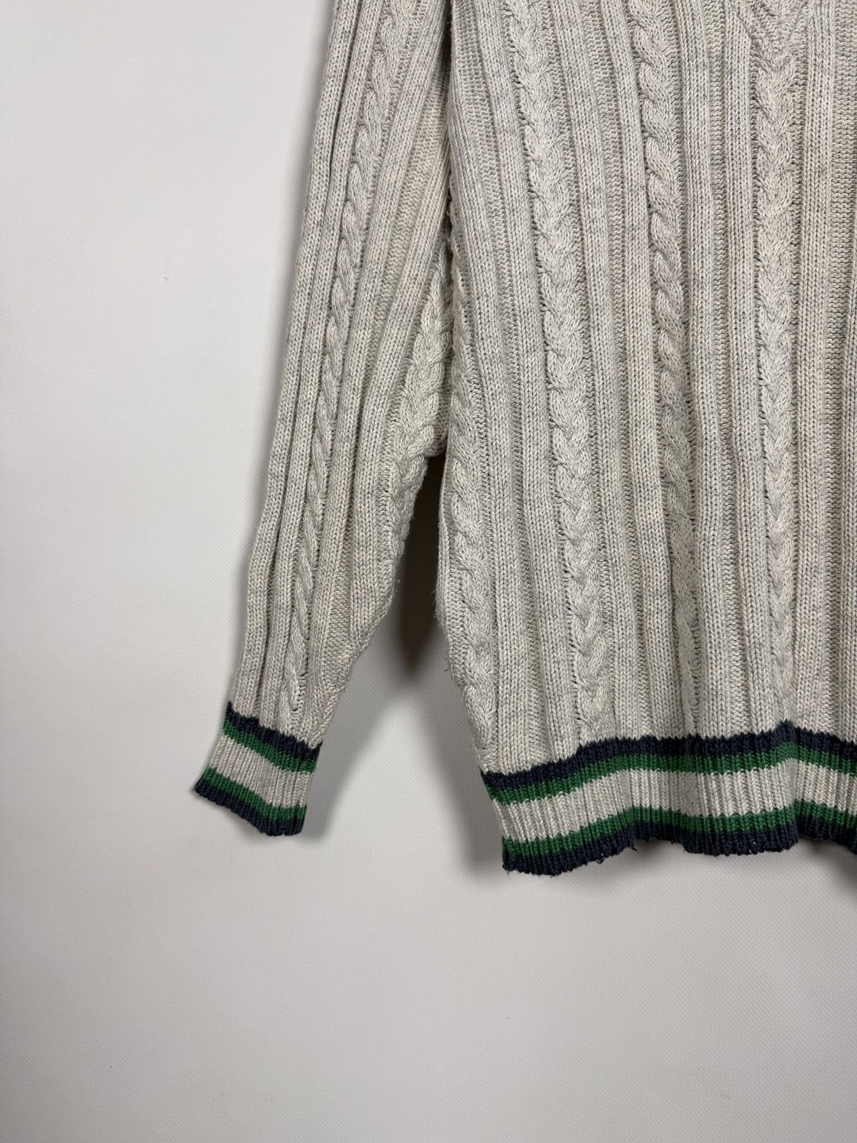 Carlo Colucci Carlo Colucci V-Neck Cable Knit Wool Sweater Vintage Size 50 Size US L / EU 52-54 / 3 - 4 Thumbnail