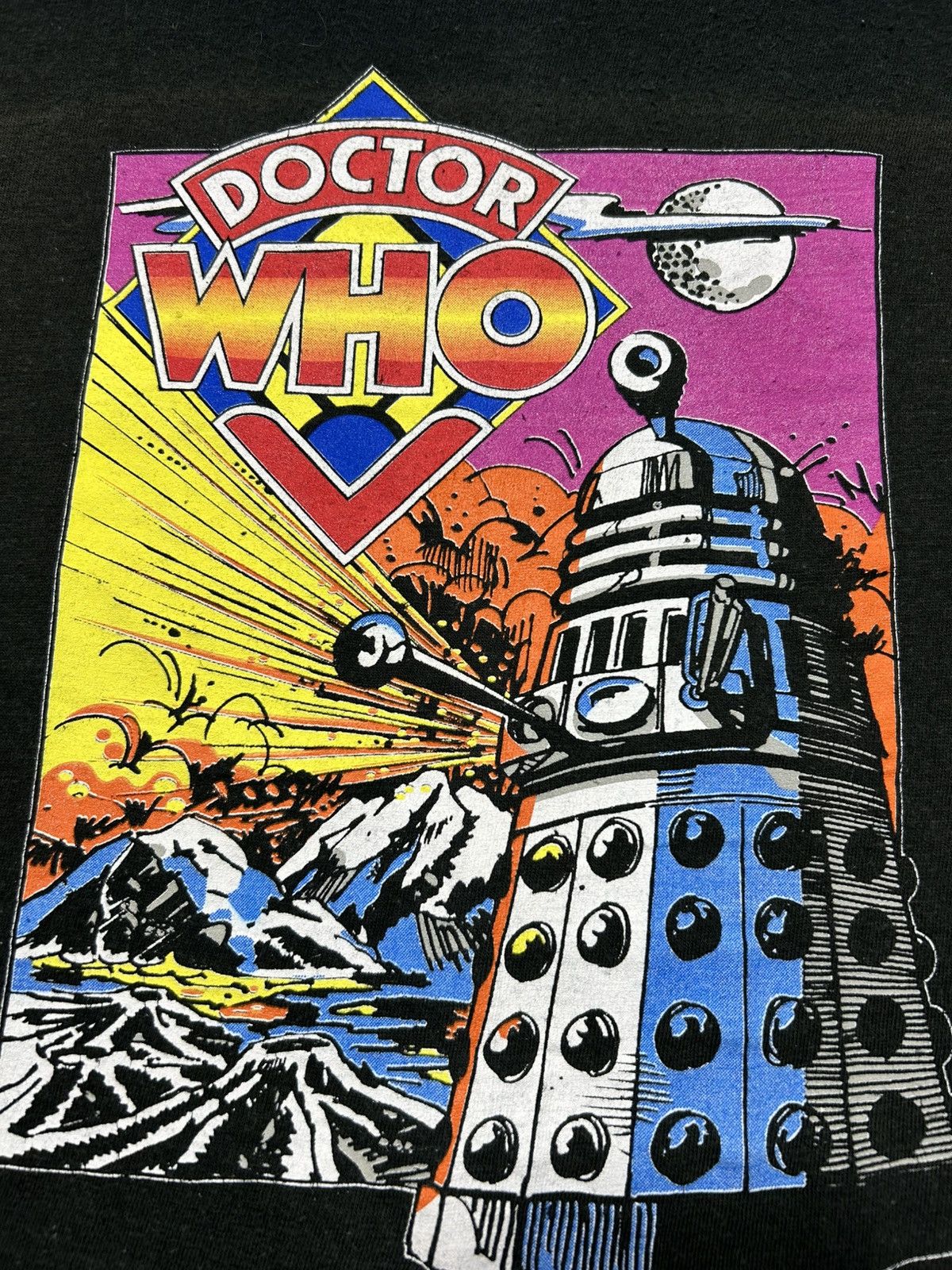 Vintage Vintage 90s Doctor Who Dalek Warzone T-Shirt Size US XL / EU 56 / 4 - 6 Thumbnail