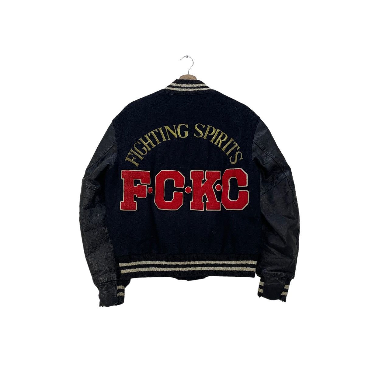 Golden Bear 🔥Vintage Golden Bear Varsity Letterman Fighting Spirt Logo Size US M / EU 48-50 / 2 - 1 Thumbnail