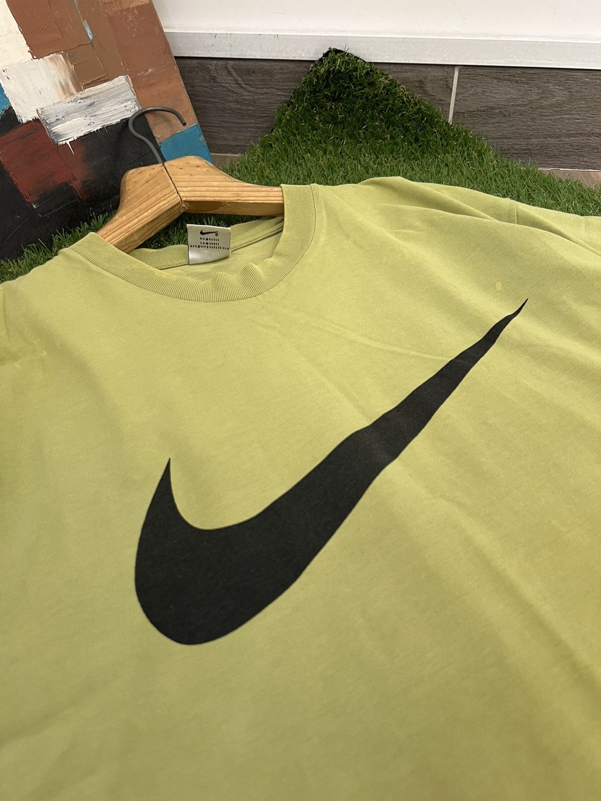 Vintage Vintage 90s Nike Basketball Big Logo T Shirt Size US L / EU 52-54 / 3 - 10 Thumbnail
