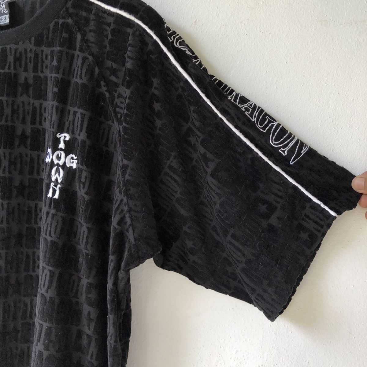 Dogtown DOG TOWN BLACK DRAGON Vintage Velour Embroidered Tee Size US XL / EU 56 / 4 - 12 Thumbnail