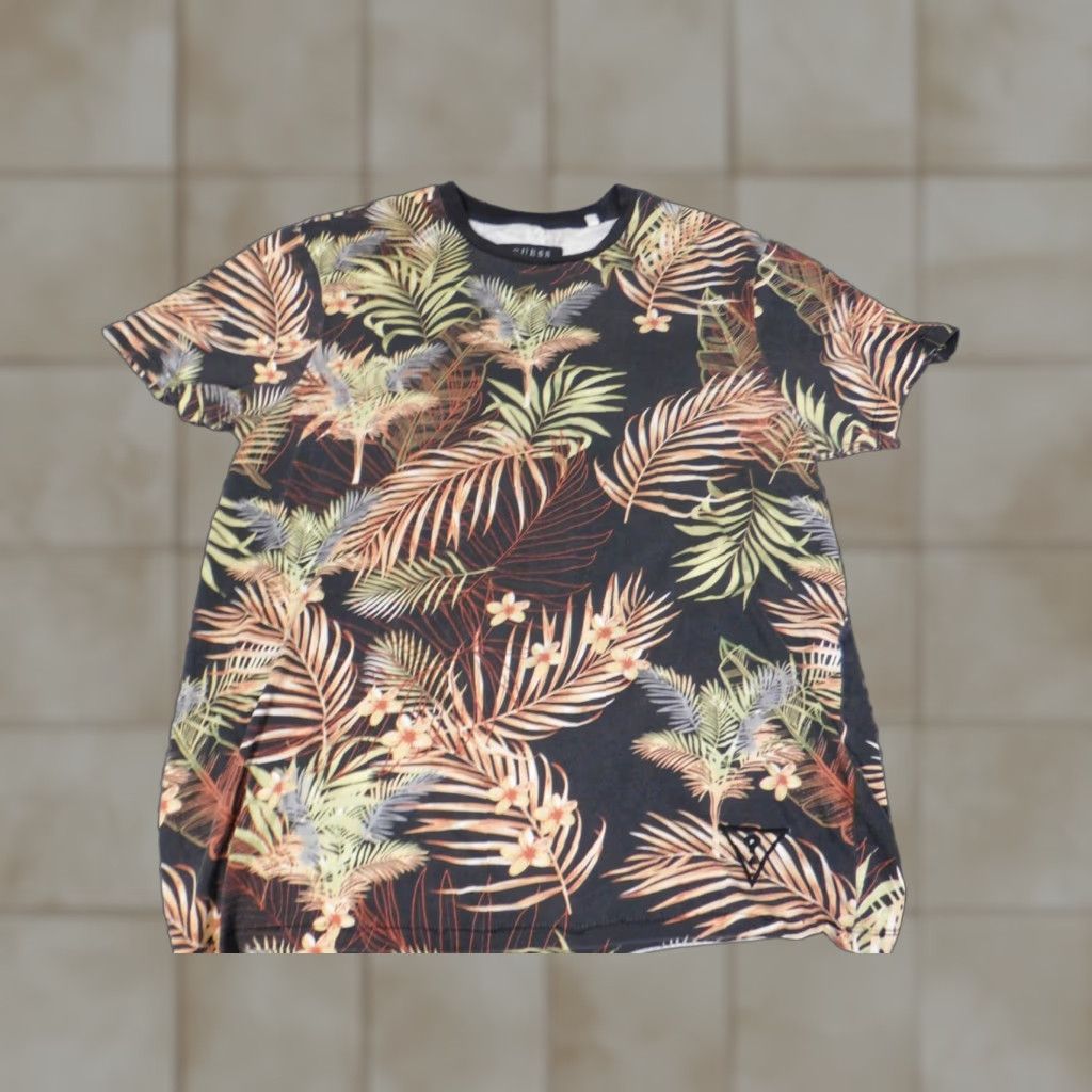 Guess GUESS Mens Shirt M Black Floral Graphic Knit Cotton Short Sleeve Crew Neck T-Shirt 90s Americana Classic Logo breathable Size US M / EU 48-50 / 2 - 1 Thumbnail