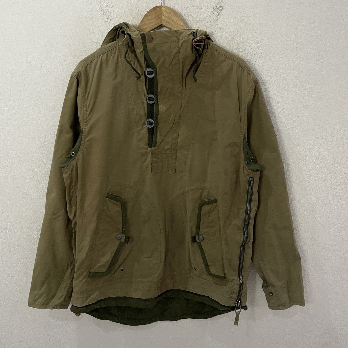 Eddie Bauer Vintage Eddie Bauer Workers Hoodies Jacket Size US L / EU 52-54 / 3 - 1 Thumbnail