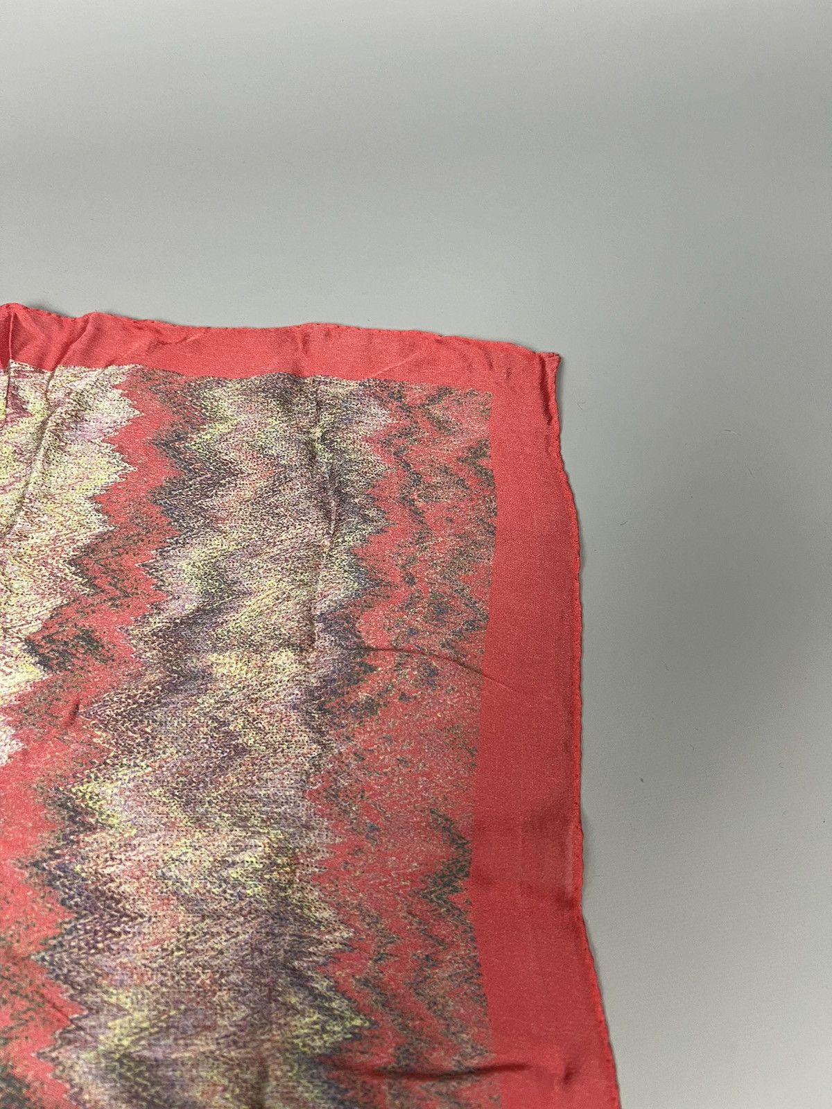 Missoni (44x44cm) Rare Missoni silk scarf geometric print Size ONE SIZE - 6 Thumbnail