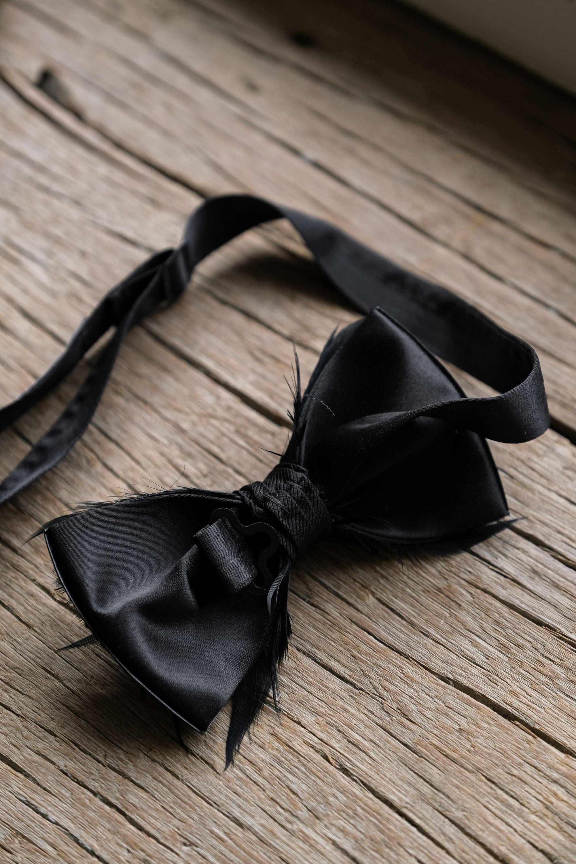Other Brackish Black Feather Bow Tie Size ONE SIZE - 4 Thumbnail