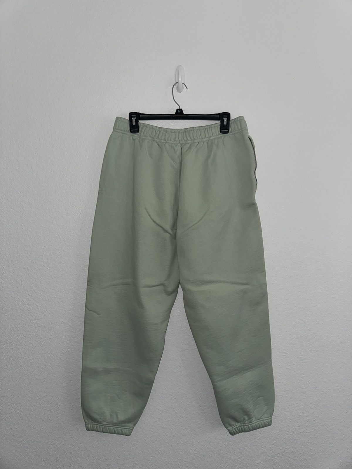Nike Nike Mint Jogger Sweatpants Size US 32 / EU 48 - 4 Thumbnail