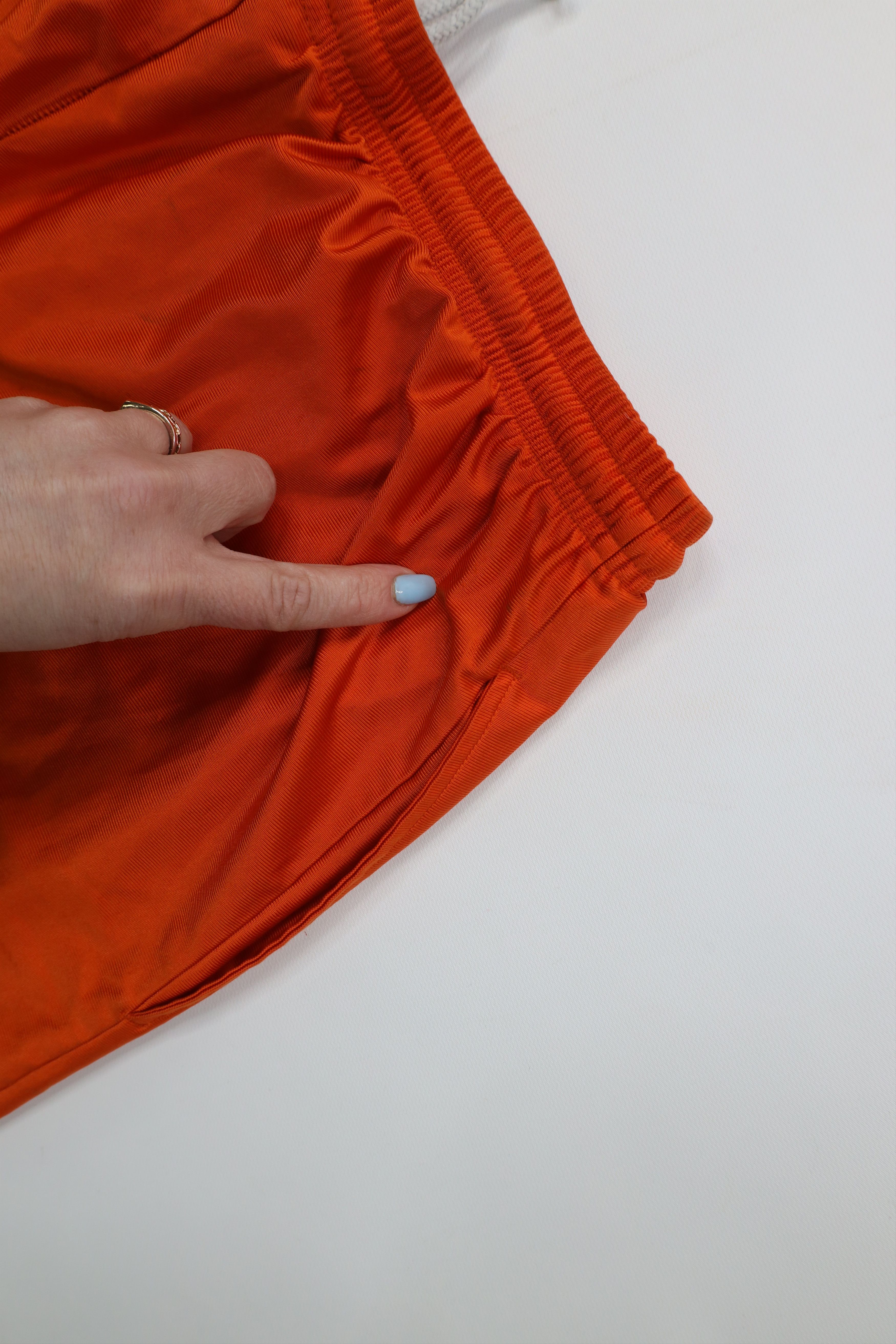 Nike Vintage Y2K Nike Mini Swoosh Dazzle Basketball Shorts Orange Size US 36 / EU 52 - 15 Thumbnail