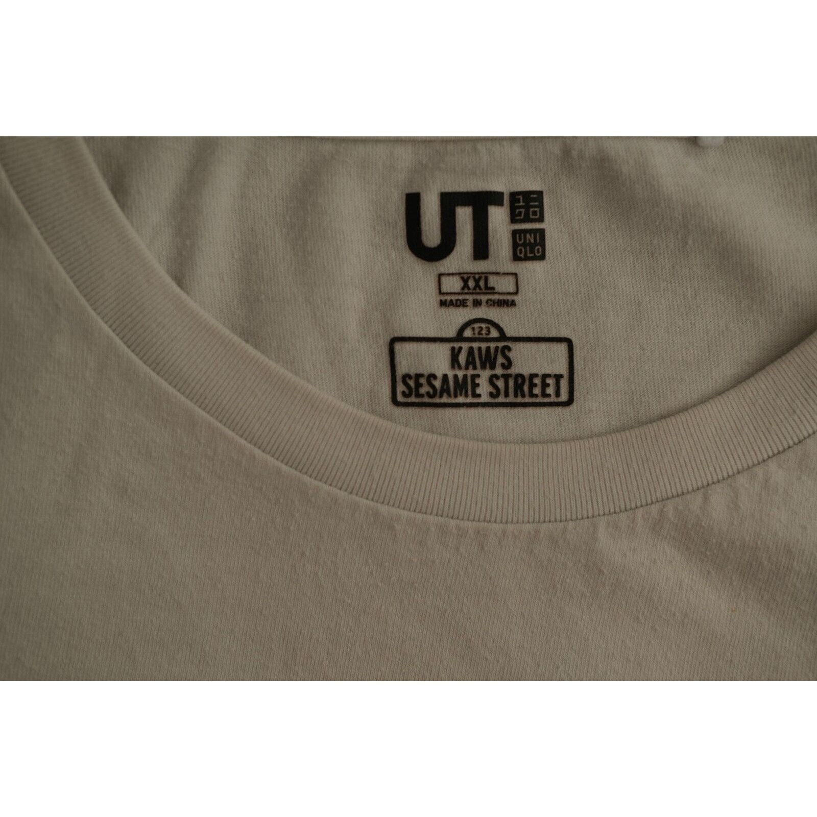 Uniqlo Vintage 2018 Uniqlo Sesame Street KAWS Elmo Tee XXL Size US XXL / EU 58 / 5 - 5 Thumbnail