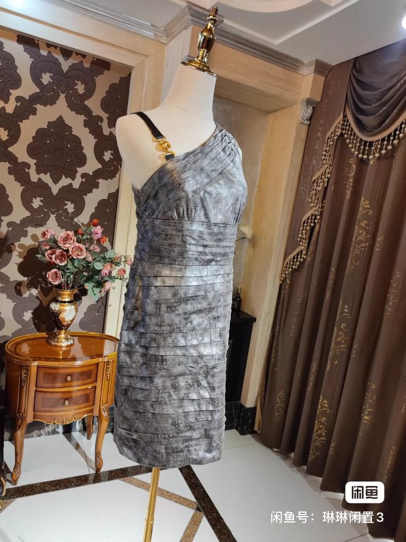 Versace Versace Medusa dress Size M / US 6-8 / IT 42-44 - 2 Thumbnail