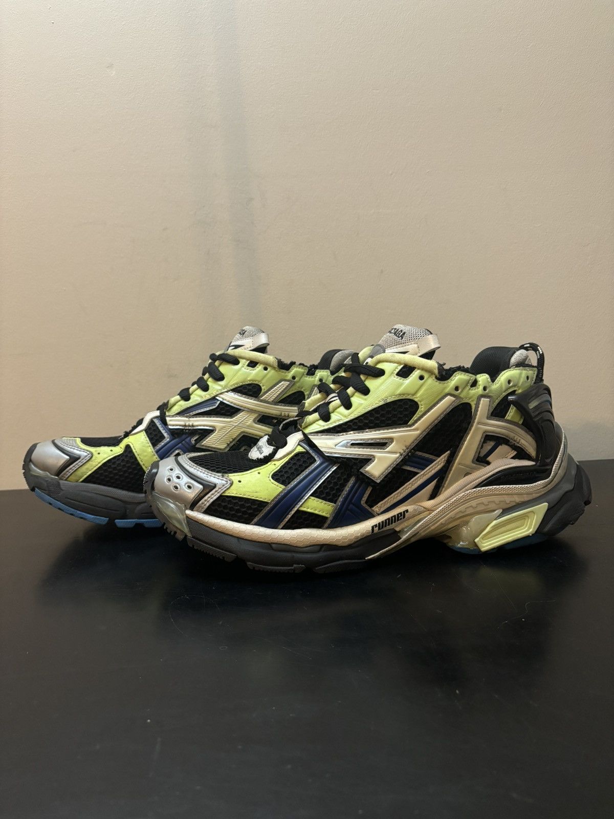Balenciaga Balenciaga Runner Green Blue Black Grey Size US 10 / EU 43 - 1 Thumbnail
