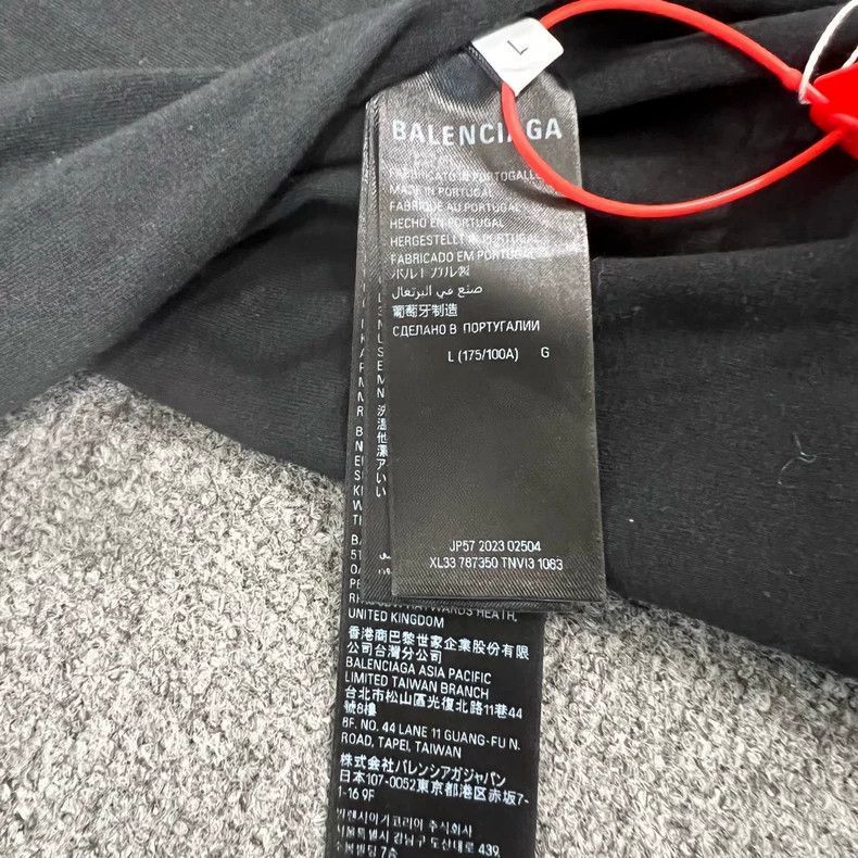 Balenciaga balenciaga black hooded sweatshirt with tag Size US L / EU 52-54 / 3 - 7 Thumbnail