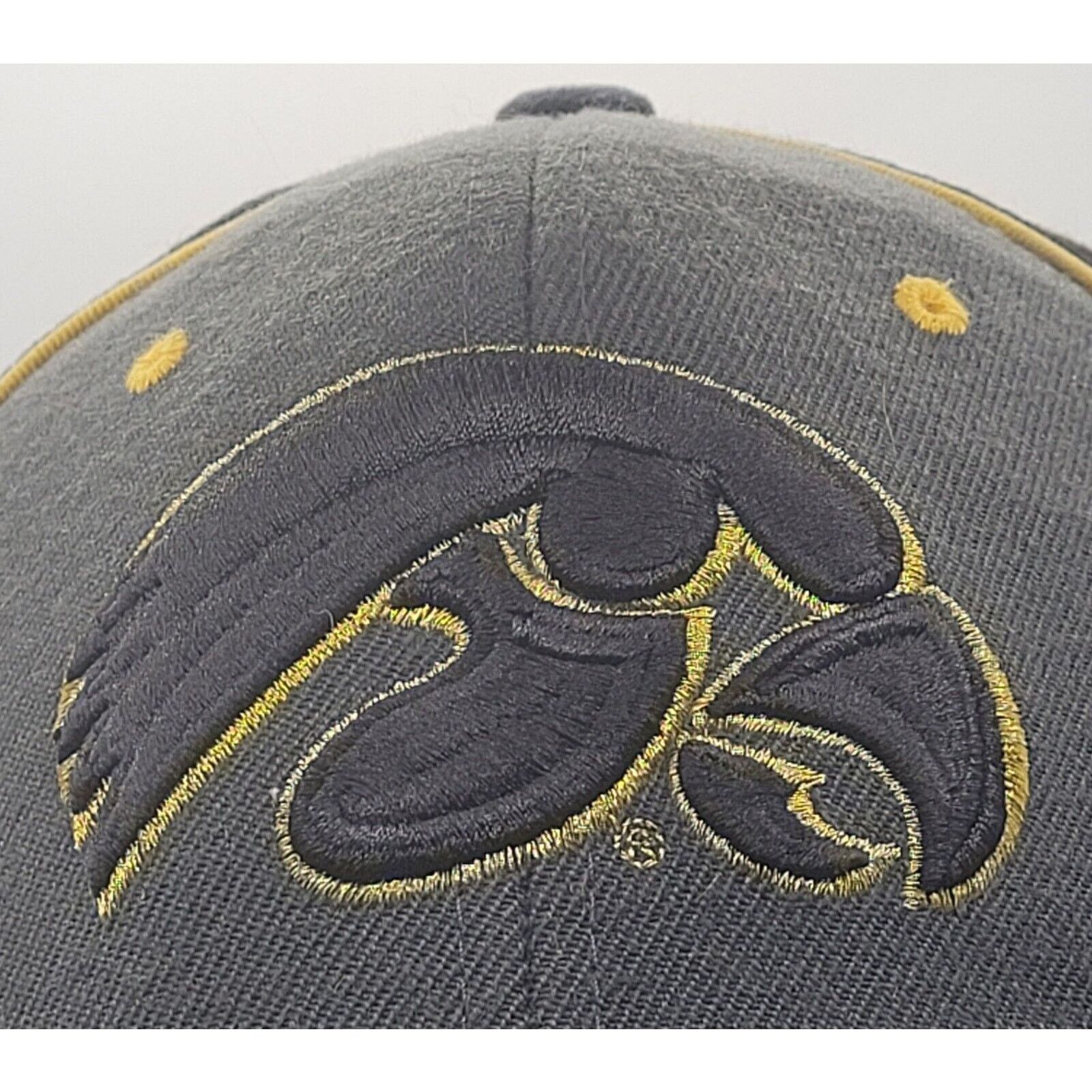 Zephyr Vintage Zephyr Iowa Hawkeyes Fitted Cap Sz 8 NCAA Wool Size ONE SIZE - 2 Thumbnail