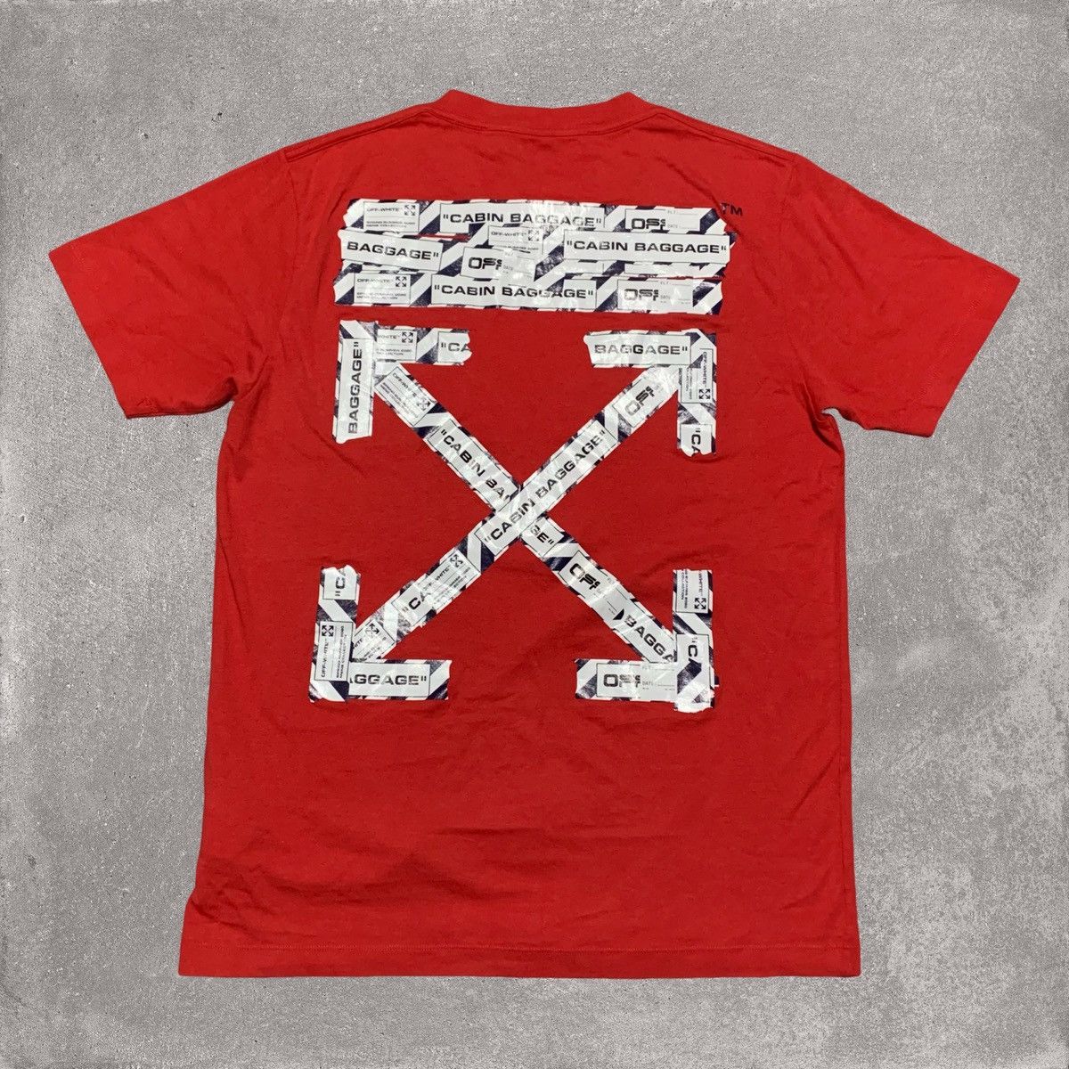 Off-White Off White Large Airport Arrows Red Tee Virgil Abloh Size US L / EU 52-54 / 3 - 1 Thumbnail