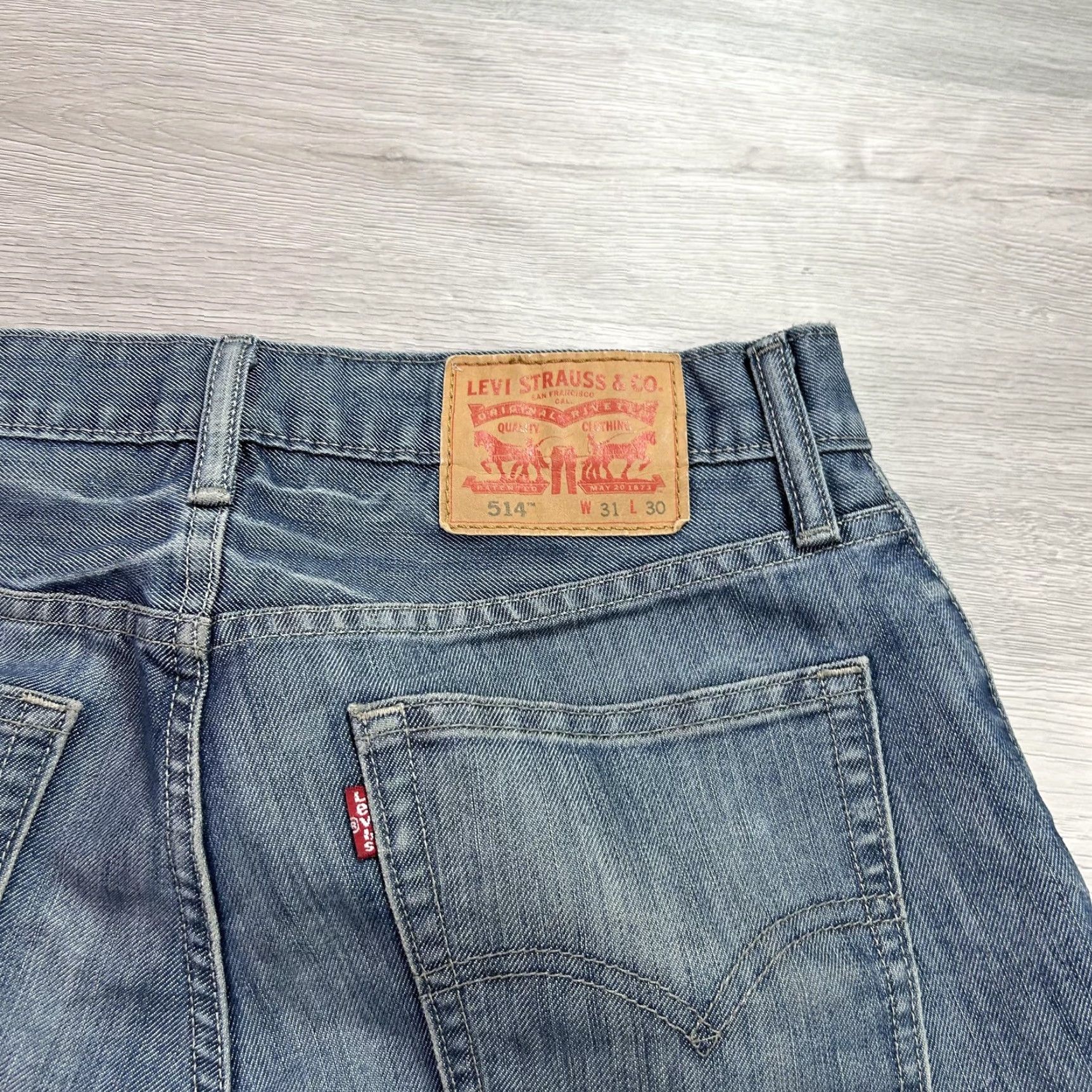 Levi's Levi's 514 Jeans Mens 31x30 Blue Straight Denim Distressed W31 L30 Regular Inseam 30 Size US 31 - 5 Thumbnail
