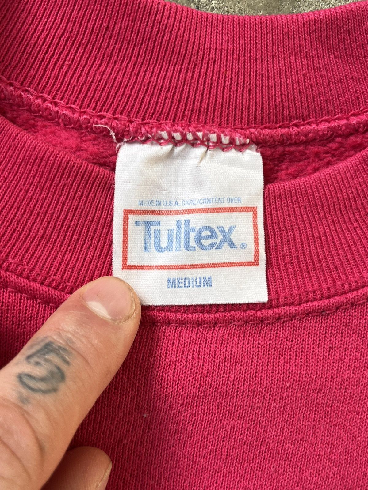 Tultex × Vintage Vintage Tultex Crewneck 3D Graphic Size M / US 6-8 / IT 42-44 - 5 Thumbnail
