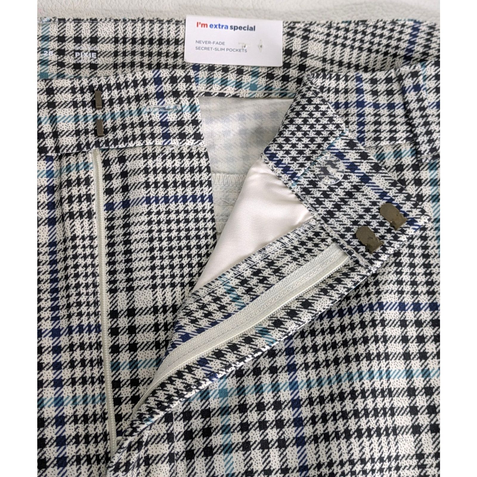Old Navy Old Navy Hi Rise Pixie Pants 28 Houndstooth Black White Blue Size 28" / US 6 / IT 42 - 6 Thumbnail