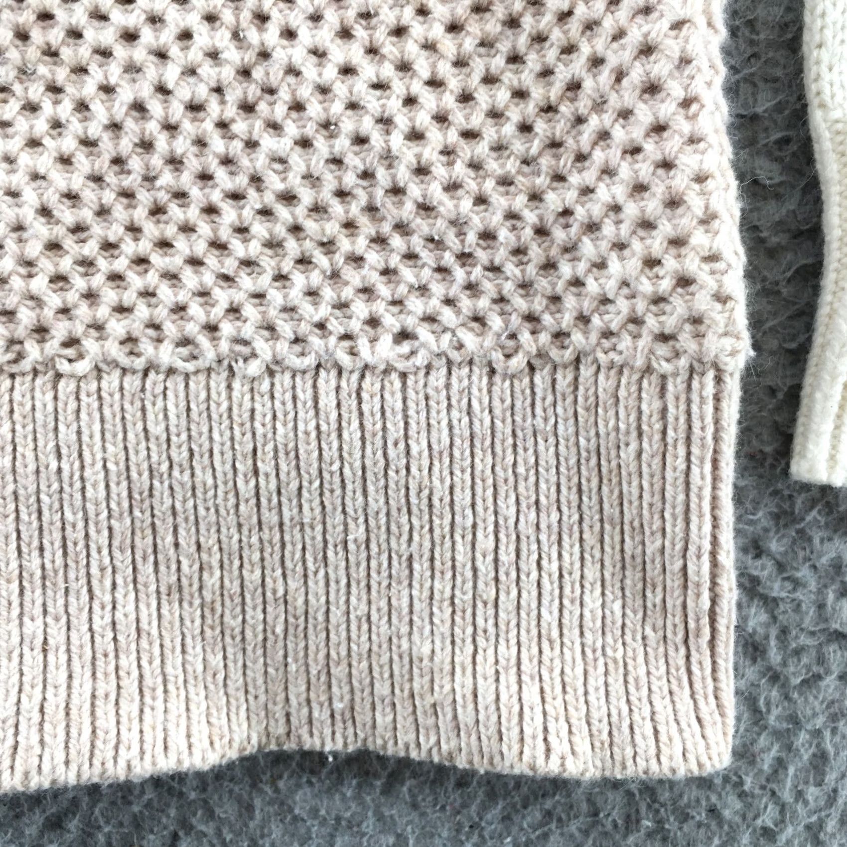 Banana Republic Banana Republic Sweater Womens XS Beige Crew Neck Long Sleeve Knitted Pull Over Size XS / US 0-2 / IT 36-38 - 7 Thumbnail