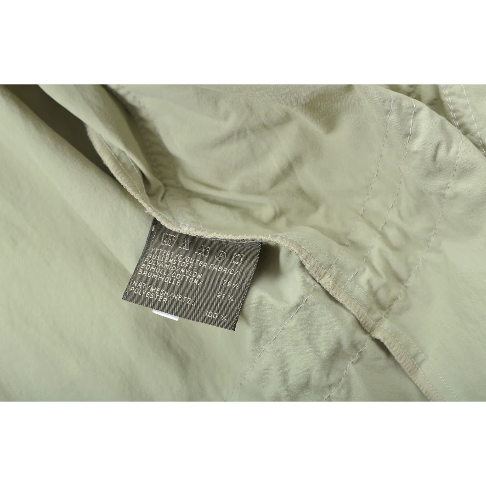 Vintage Fjällräven Jacket Vintage Green Size S Mens Outdoor Wear Windbreaker Front Pocket Clothing Size US S / EU 44-46 / 1 - 5 Thumbnail