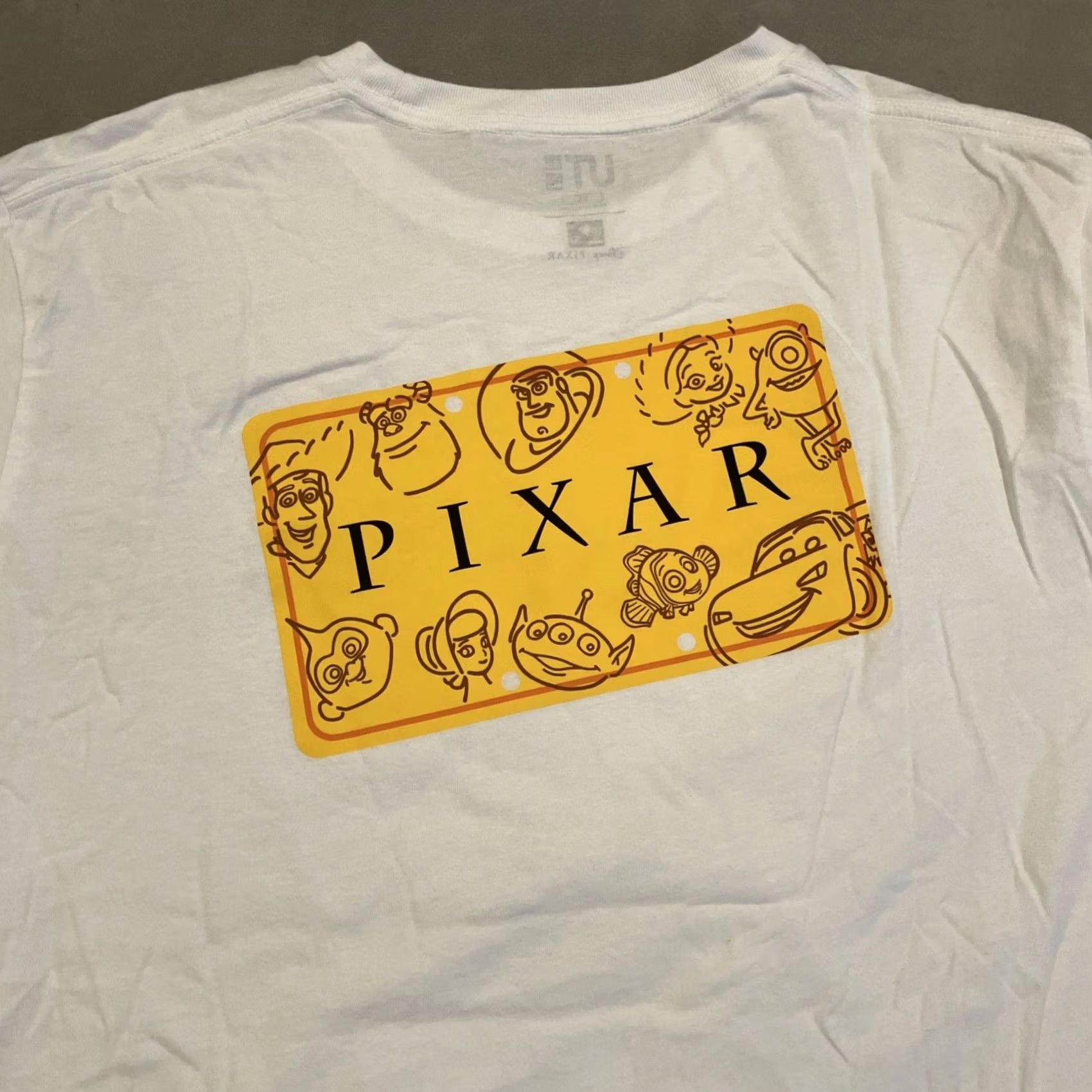 Uniqlo Uniqlo X Pixar Monsters Inc Toy Story Cars Dory T Shirt XL Men White Awesome Size US XL / EU 56 / 4 - 5 Thumbnail