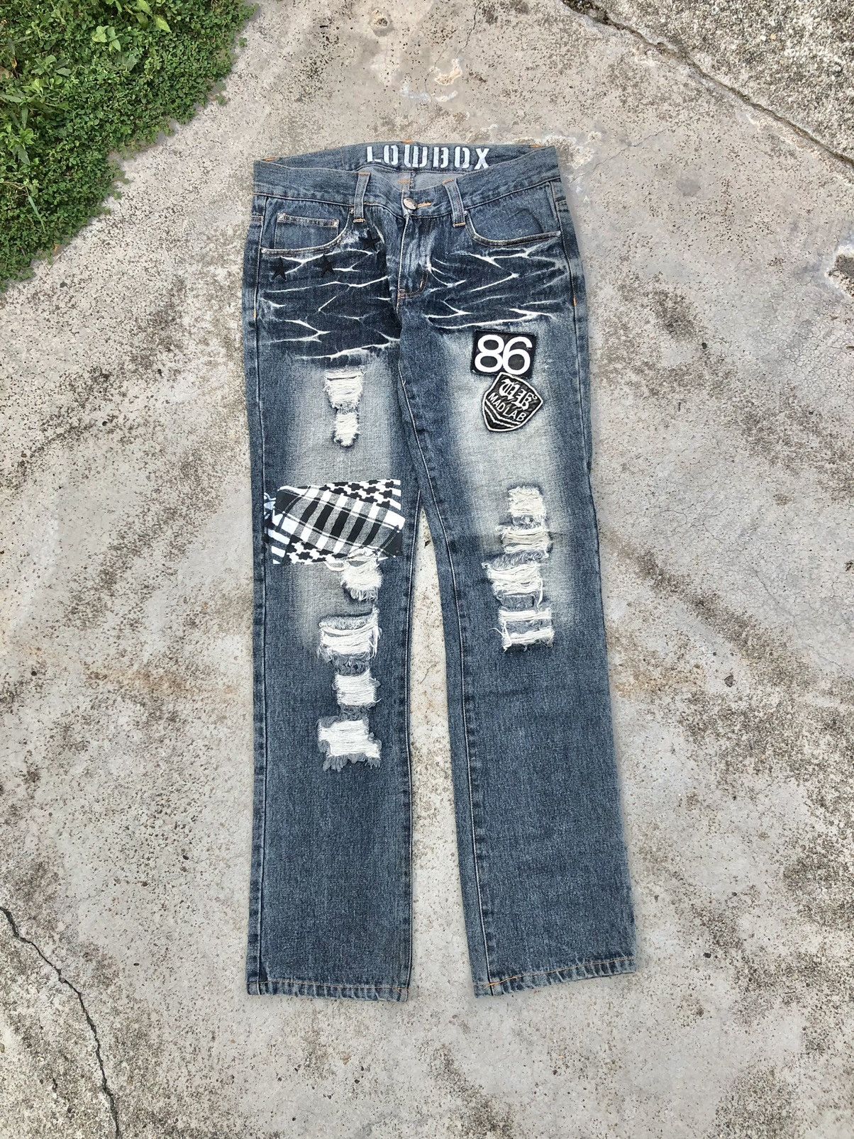 Japanese Brand LOWBOX DISTRESSED PATCHES WASHED JEANS Size US 31 - 1 Thumbnail