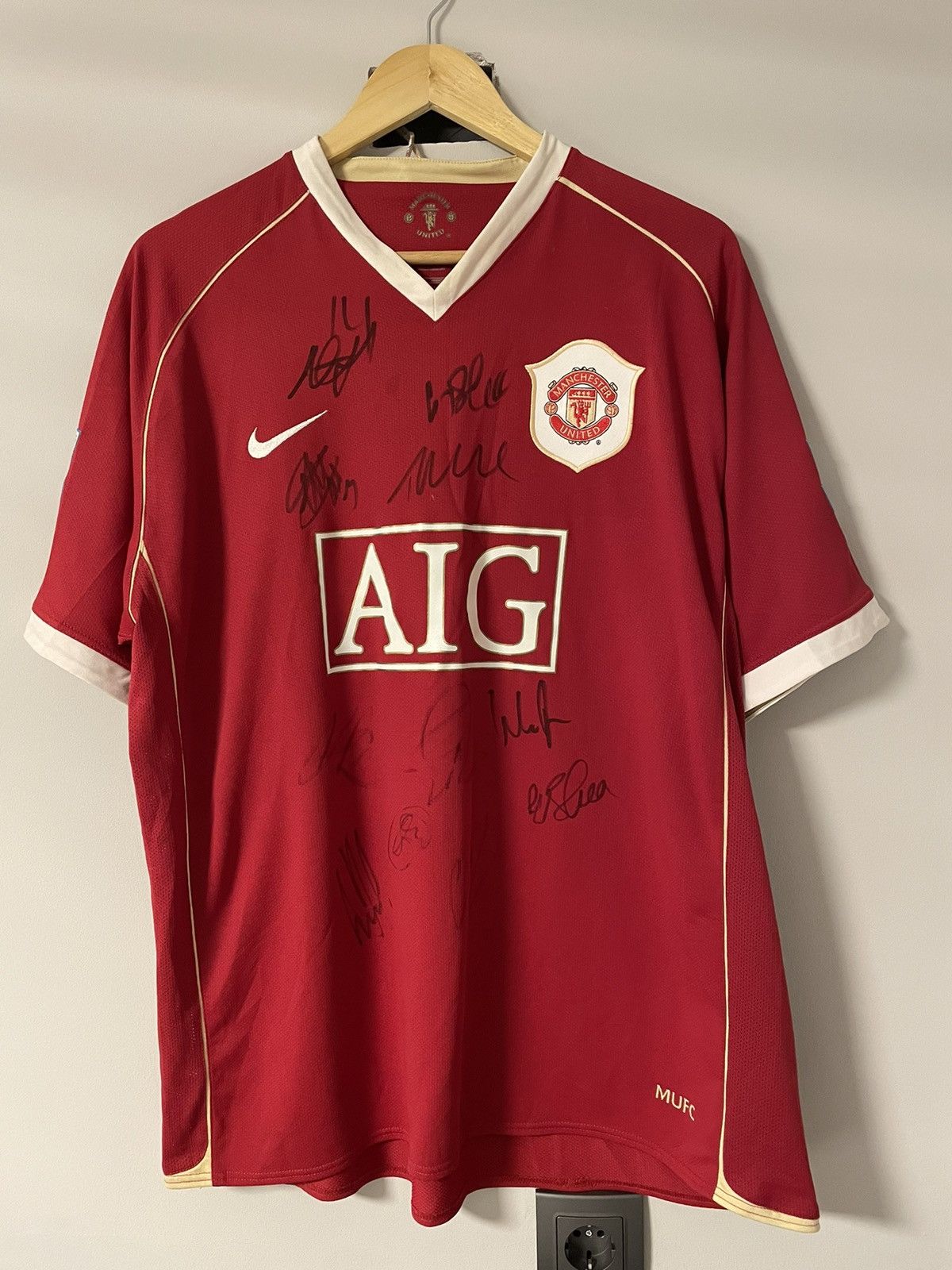 image of Nike x Soccer Jersey Ultra Authentic Soccer Jersey Manchester United 2005 in Red, Men's (Size XL)