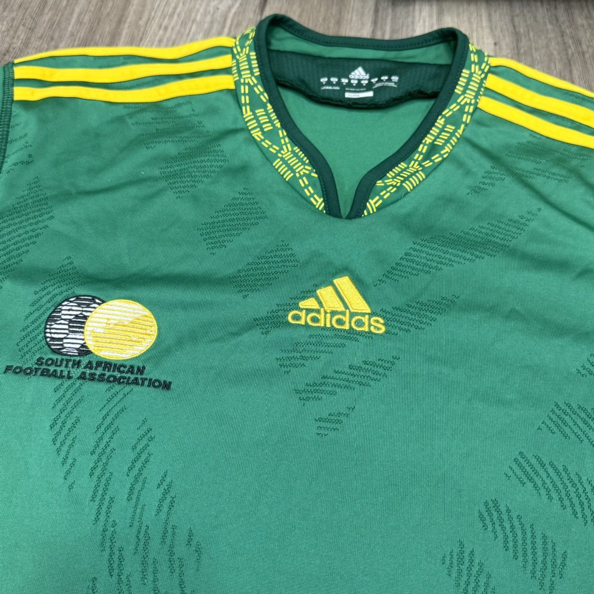 Adidas South africa 10/11 away shirt Size US M / EU 48-50 / 2 - 3 Thumbnail