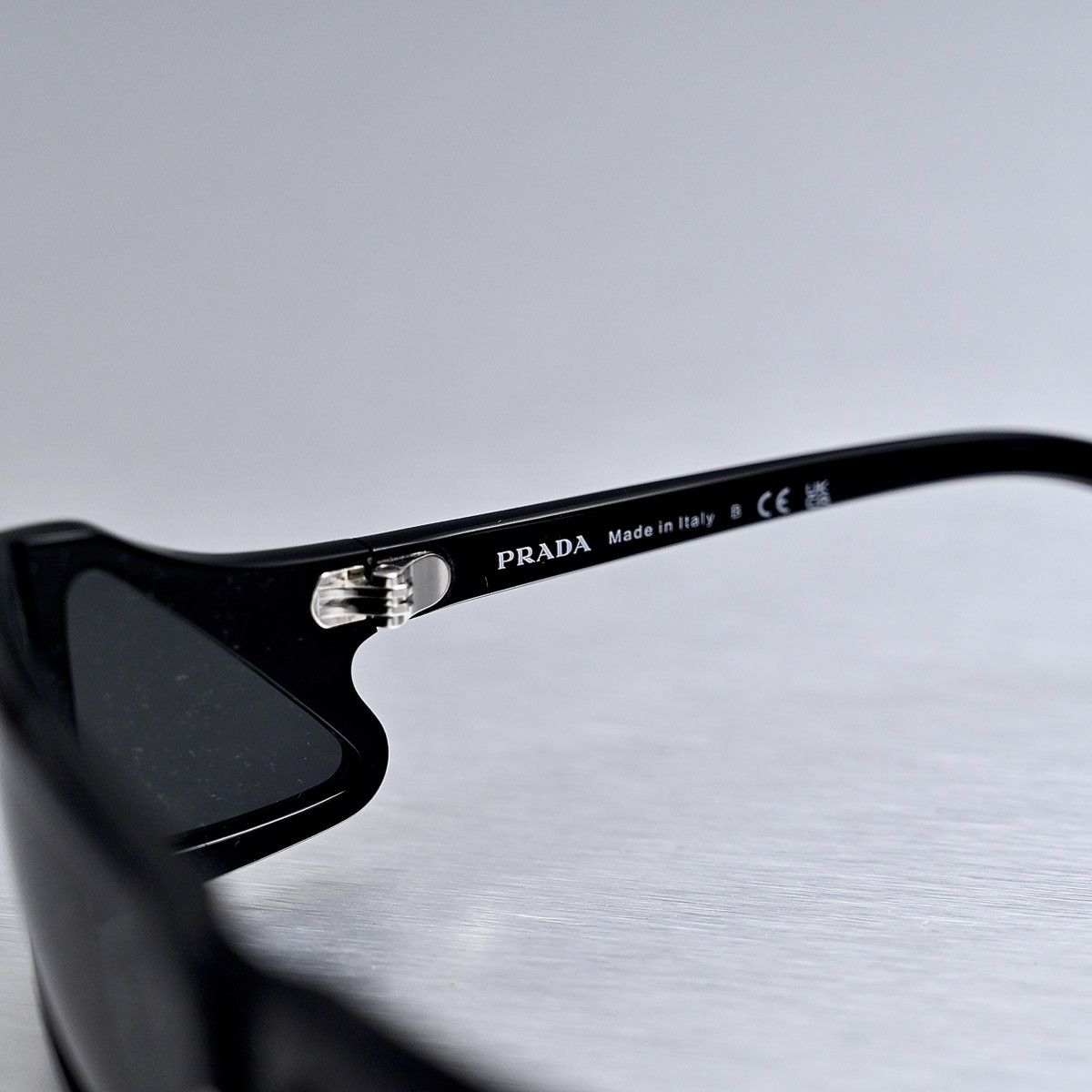 Prada PRADA 0PR B03S 1AB5S0 SUNGLASSES Size ONE SIZE - 4 Thumbnail