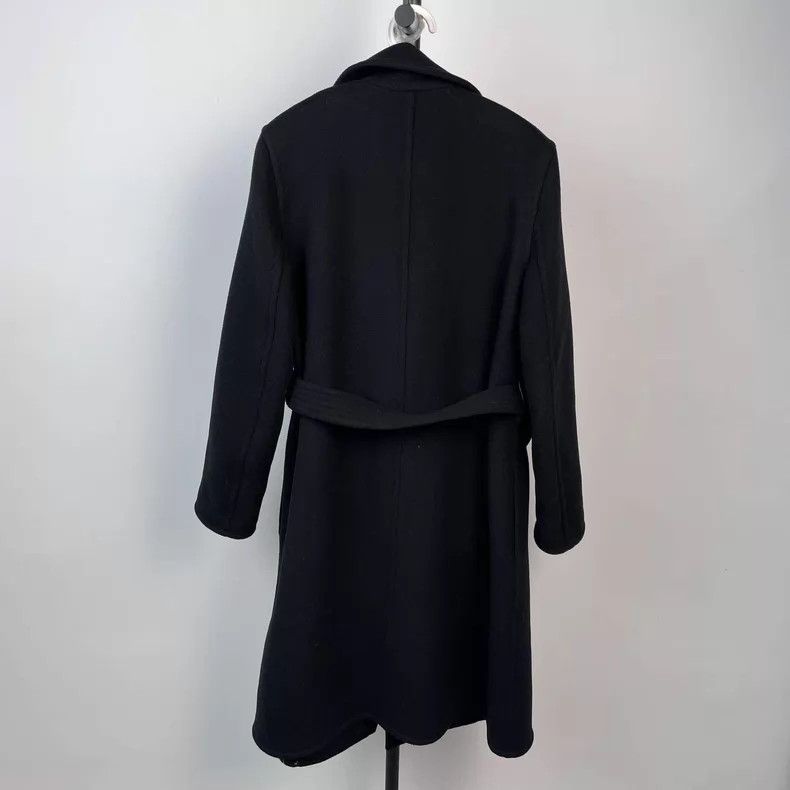 Louis Vuitton Louis Vuitton Wool lapel long-sleeve belted coat with pres Size XS / US 0-2 / IT 36-38 - 2 Thumbnail