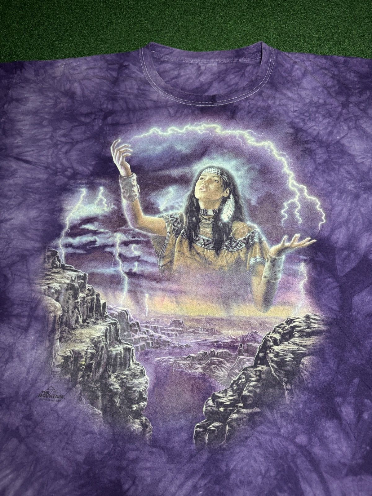The Mountain × Vintage Vintage 90s The Mountain Native American Indian T Shirt Size US XXL / EU 58 / 5 - 2 Thumbnail