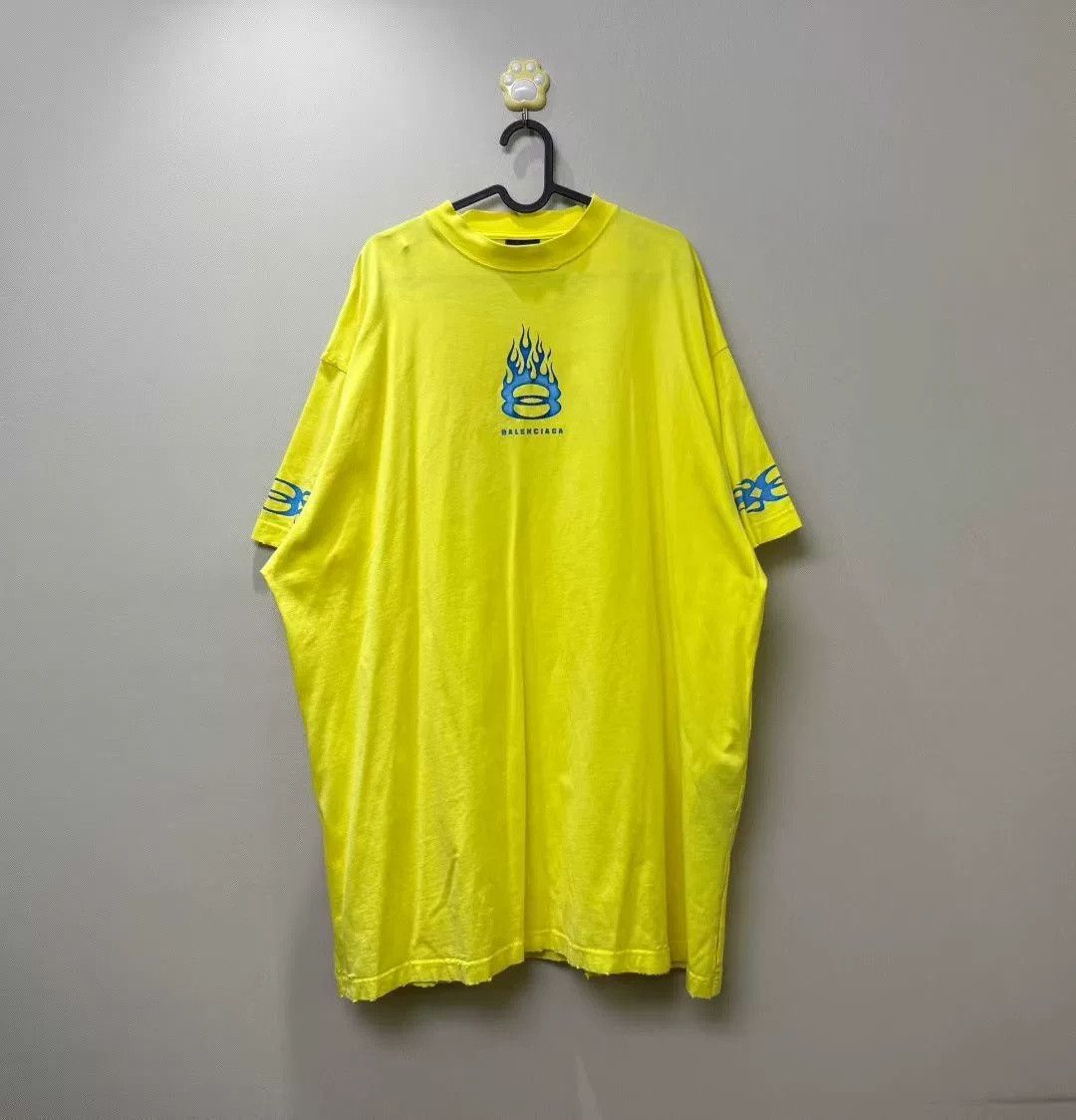 Balenciaga Balenciaga Yellow Flame Distressed Logo Tee Size US XL / EU 56 / 4 - 1 Thumbnail