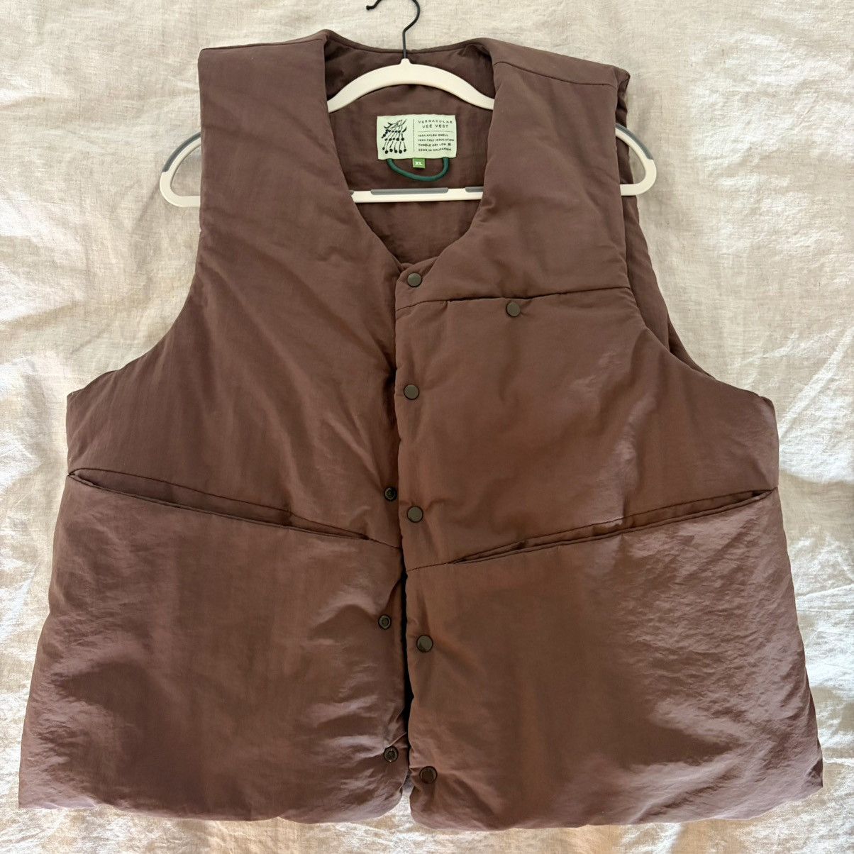 Vernacular Vee Vest Fungi Brown