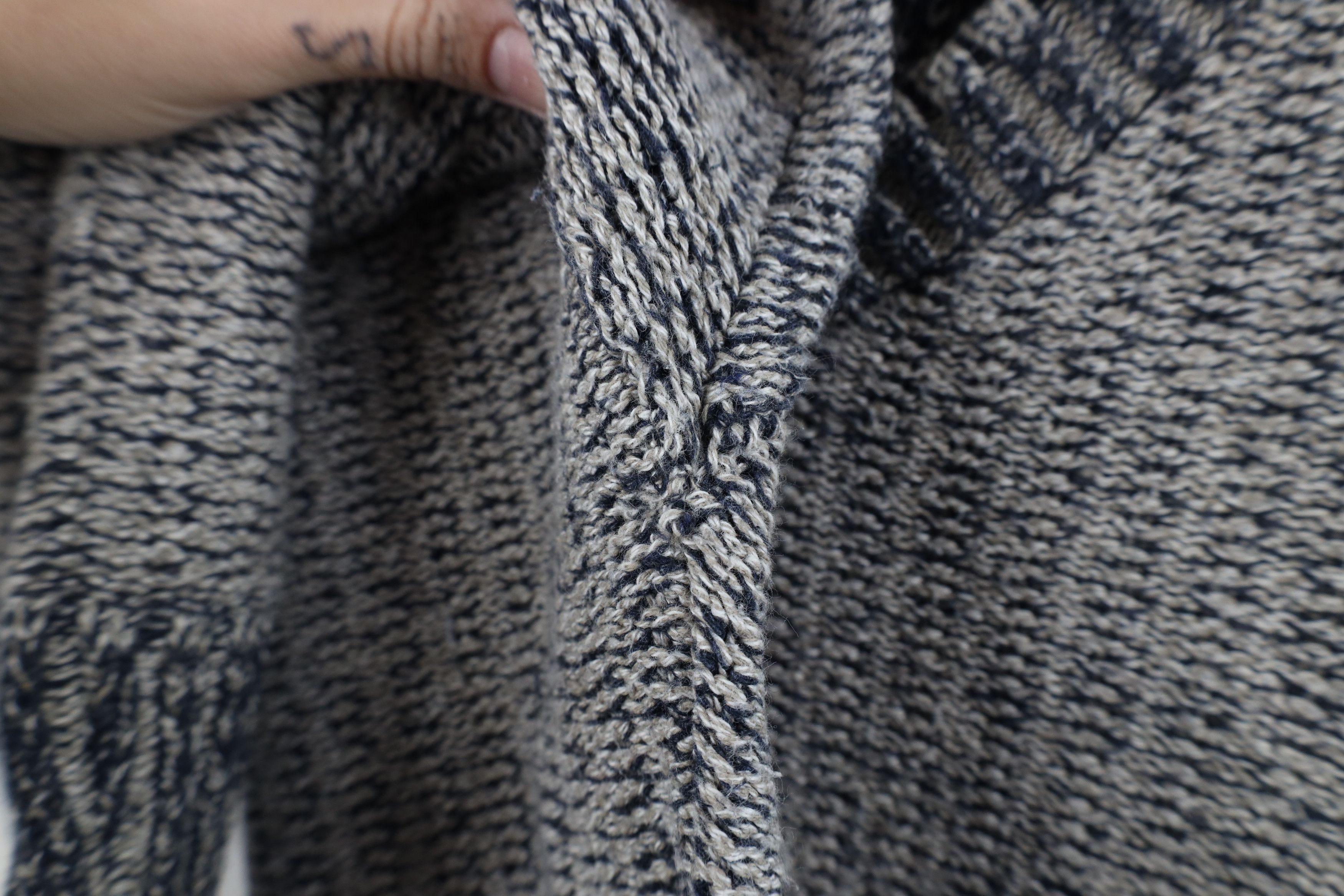 Vintage Vintage 90s Streetwear Chunky Ribbed Knit V-Neck Sweater USA Size US M / EU 48-50 / 2 - 6 Thumbnail