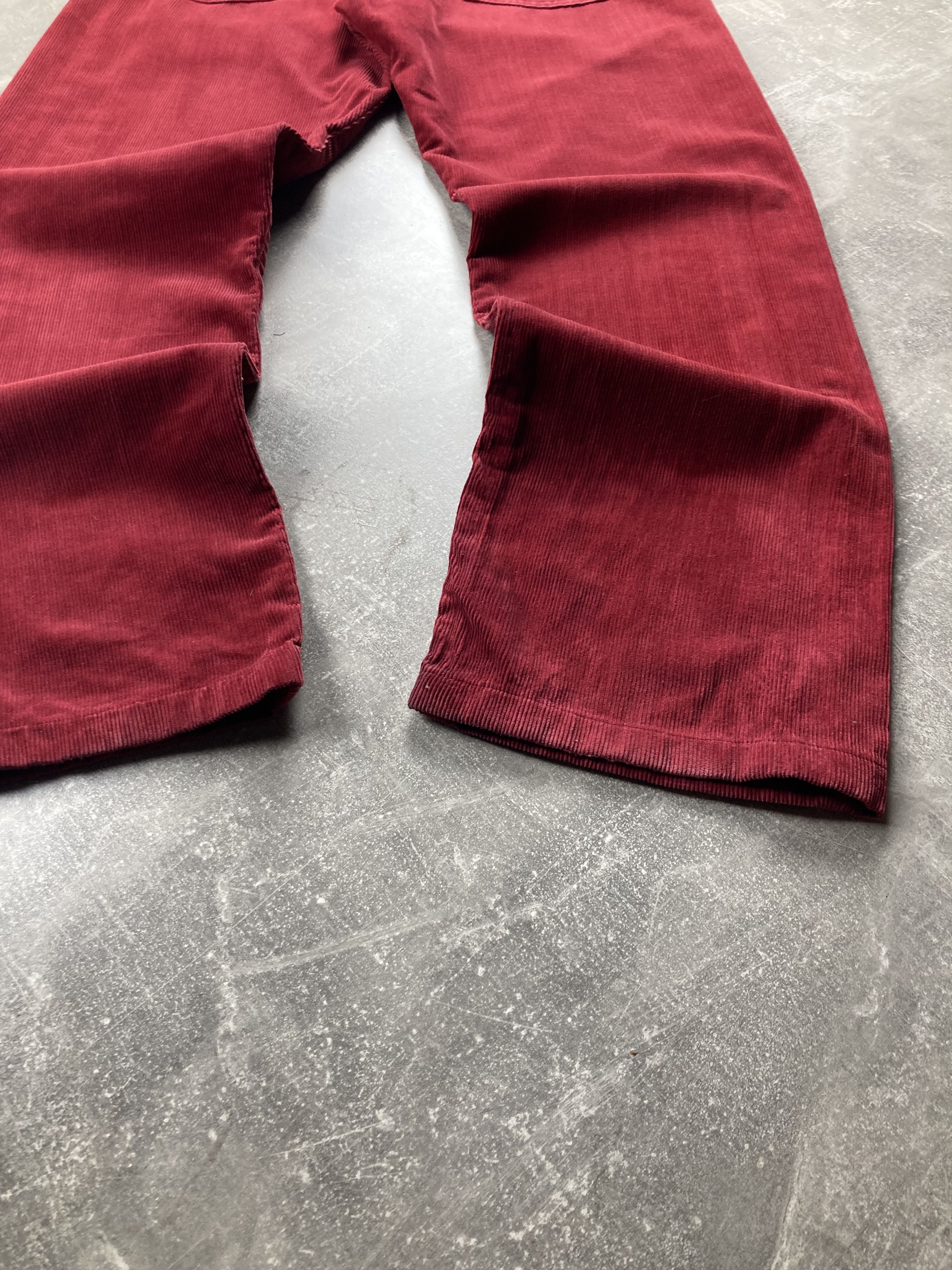 Levi's Vintage Levis 551 Red Corduroy jeans pants made in Italy Size US 31 - 4 Thumbnail