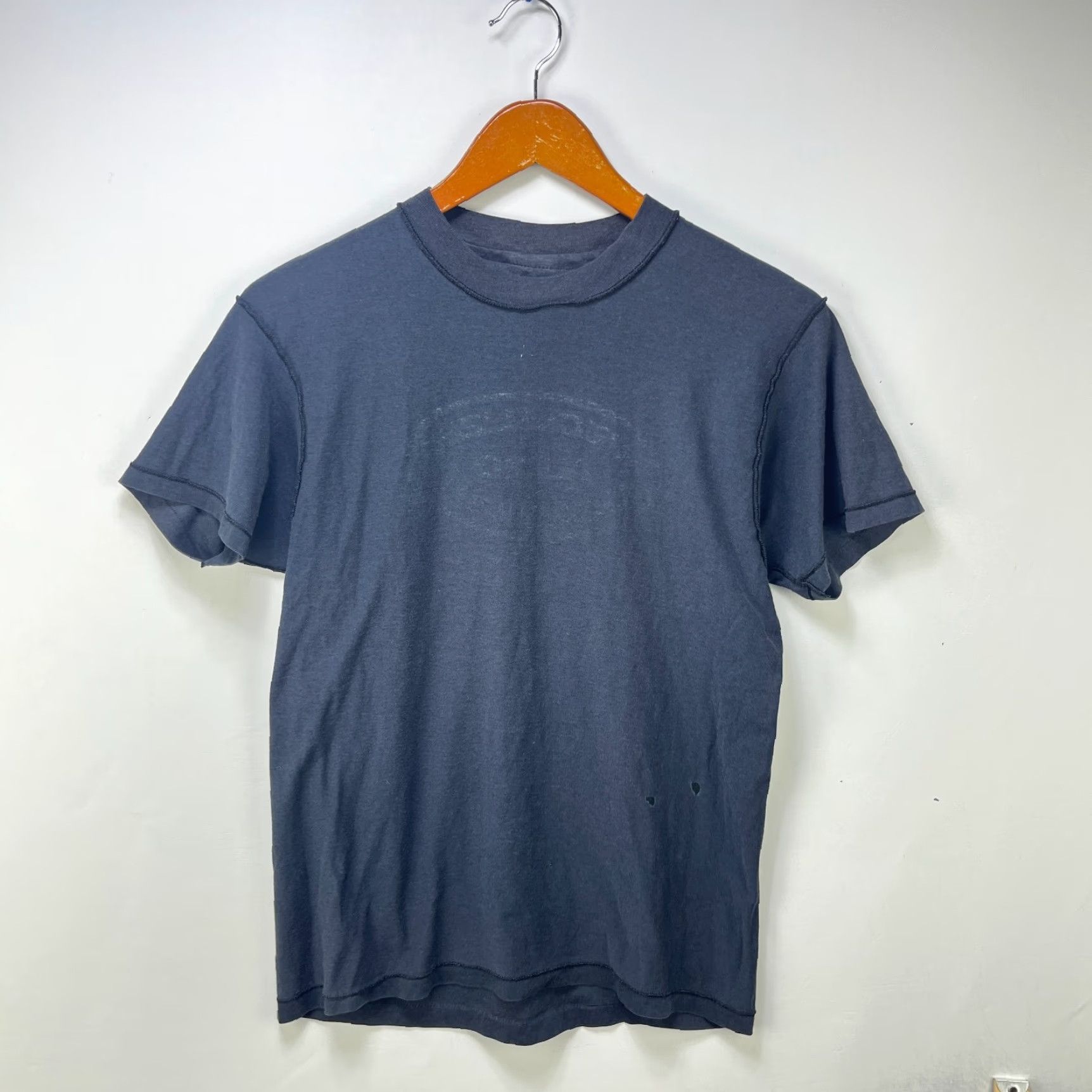 Hanes VINTAGE Hanes Beefy-T Shirt Black 80s 90s - L Men Short Sleeve Crew Neck Cotton Inside Out Size US L / EU 52-54 / 3 - 2 Thumbnail
