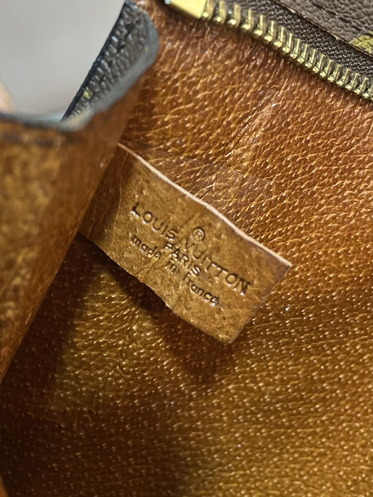 Louis Vuitton Authentic vintage Louis Vuitton Monogram Toiletry 26 Pouch Size ONE SIZE - 18 Thumbnail