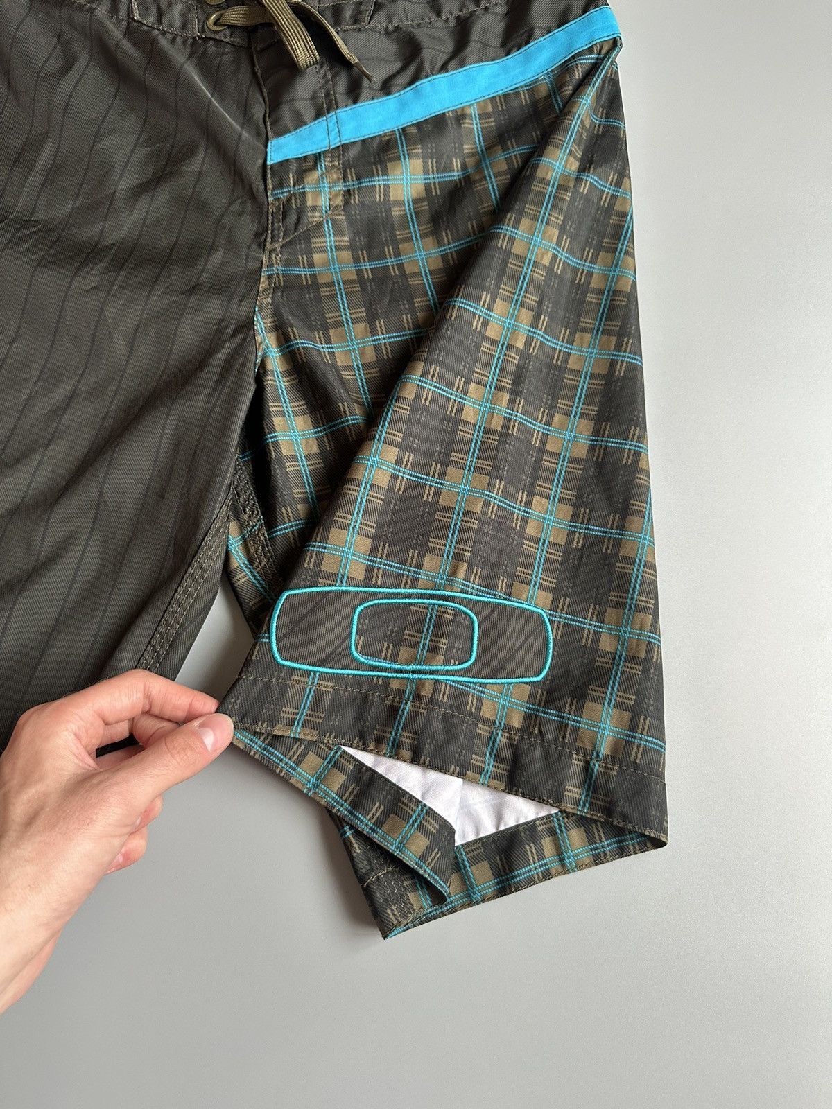 Oakley Vintage Oakley Shorts Big Logo Swimwear Surfing Style Y2K Size US 32 / EU 48 - 3 Thumbnail
