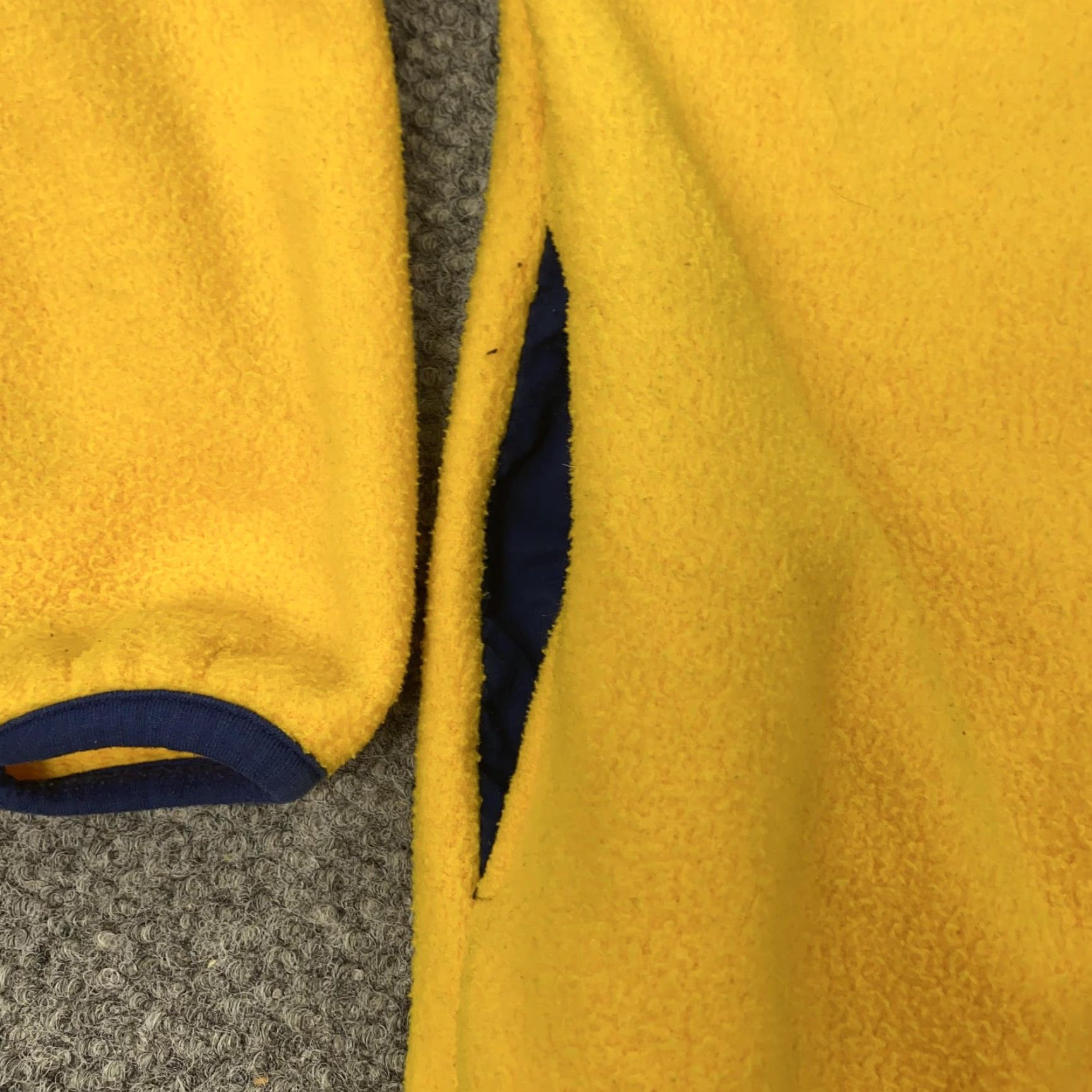 Gap VINTAGE GAP Jacket Mens Medium Yellow Arctic Light Fleece Full Zip Retro 90s Outdoor Size US M / EU 48-50 / 2 - 3 Thumbnail