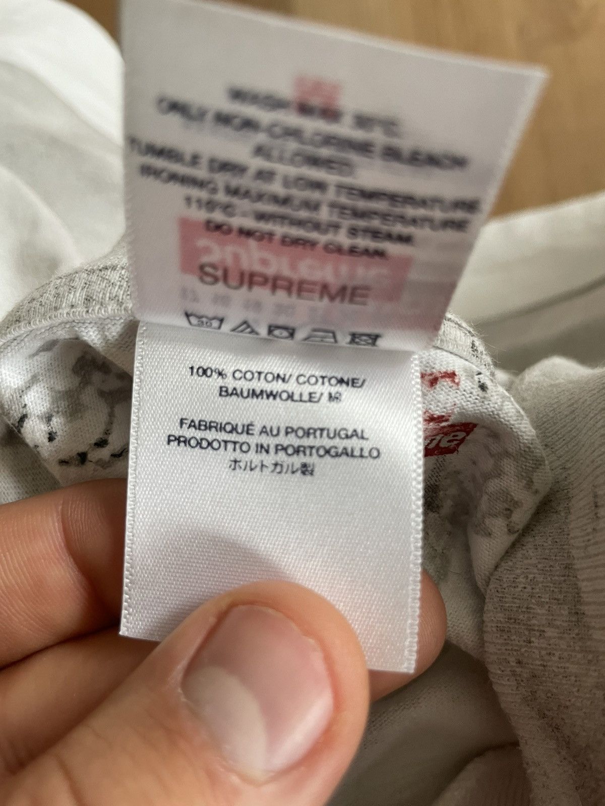 Maison Margiela × Supreme MM6 x Supreme Logo Tee Size US M / EU 48-50 / 2 - 6 Thumbnail