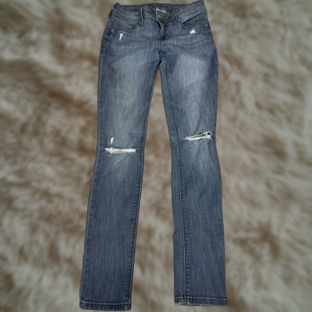 DL1961 DL1961 Emma Jeans Size 25 Blue Distressed Skinny Womens Cotton Blend Jeans Size 42" / US 20 - 1 Thumbnail