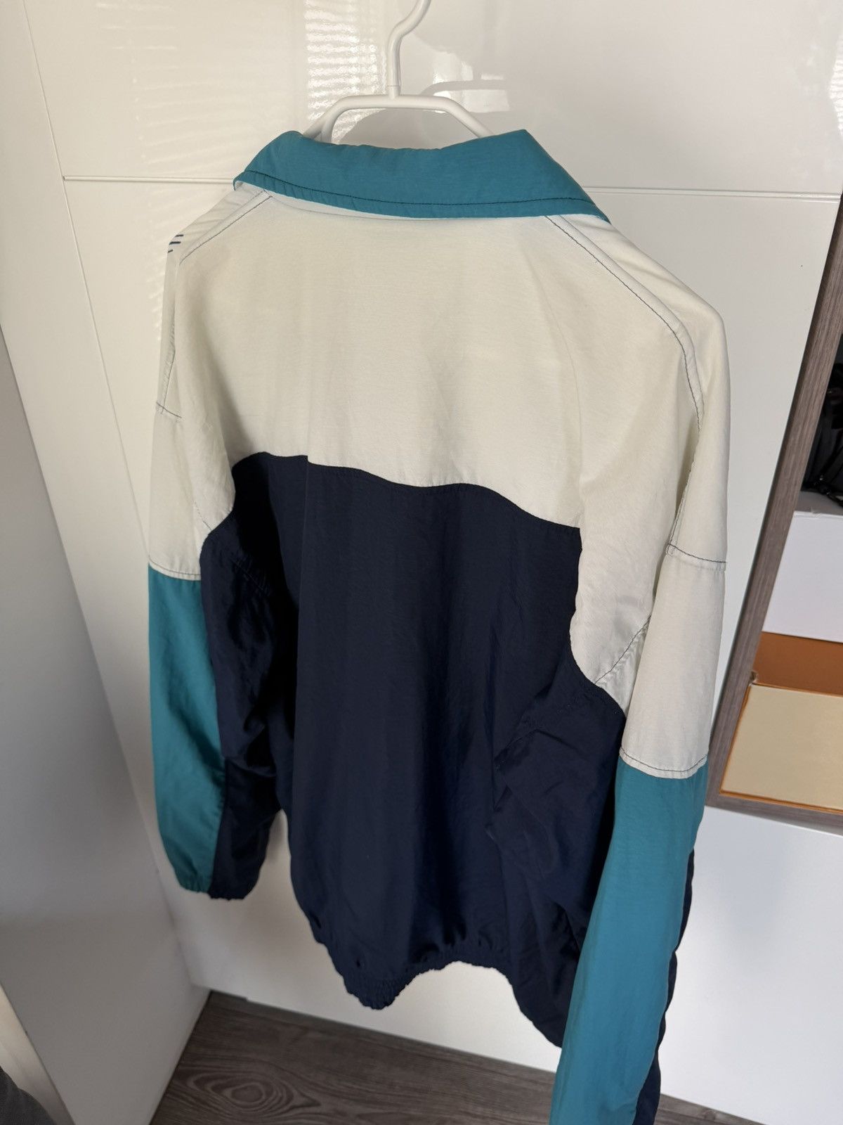 Sergio Tacchini Sergio Tacchini Vintage Italian Style Windbreaker Size US L / EU 52-54 / 3 - 4 Thumbnail