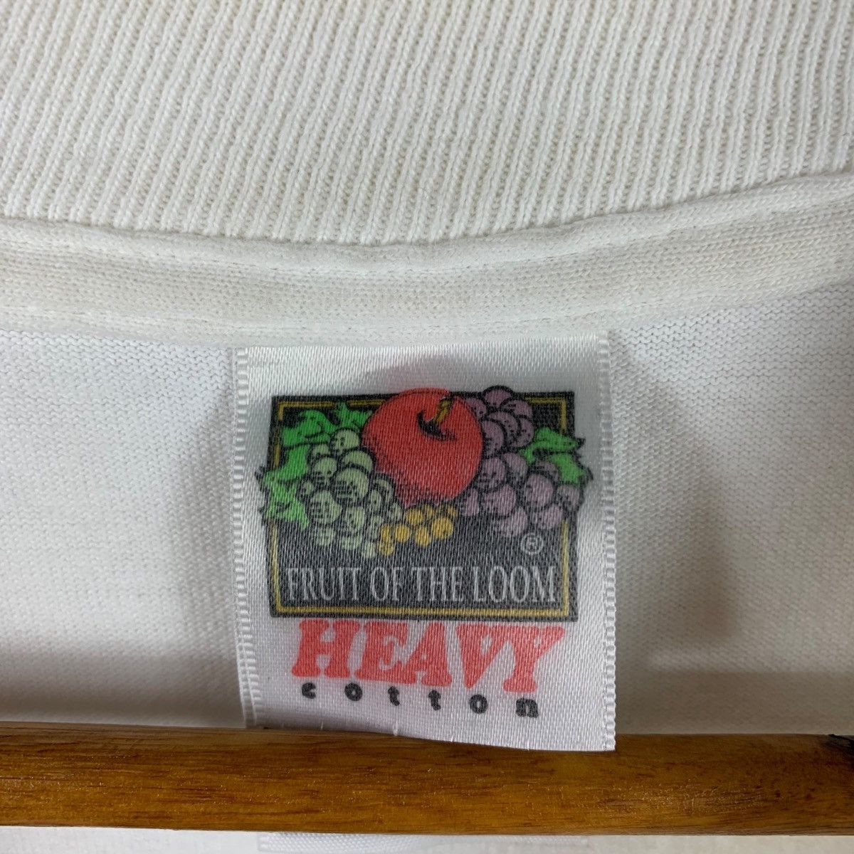 Fruit Of The Loom Vintage 1992 FAMILY TREE of THE SIXTIES Mens XL Size US S / EU 44-46 / 1 - 3 Thumbnail